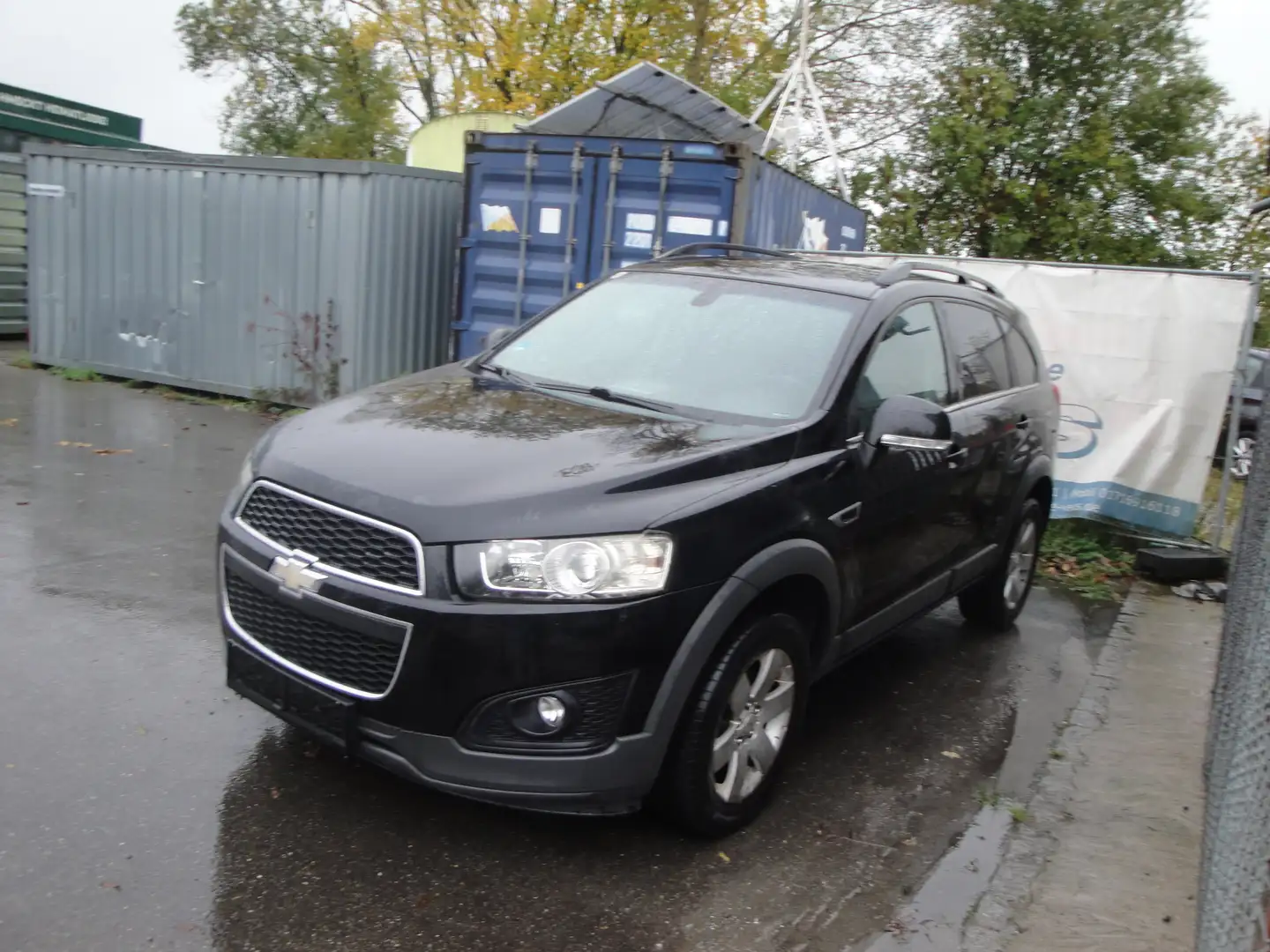 Chevrolet Captiva Schwarz - 2