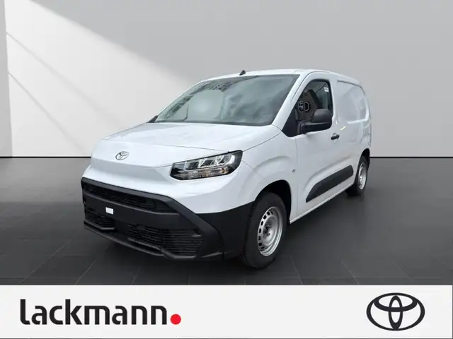 Toyota Proace main image