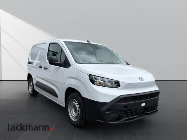 Toyota Proace view 3
