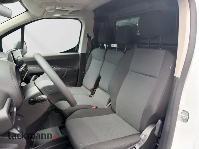 Toyota Proace view 9
