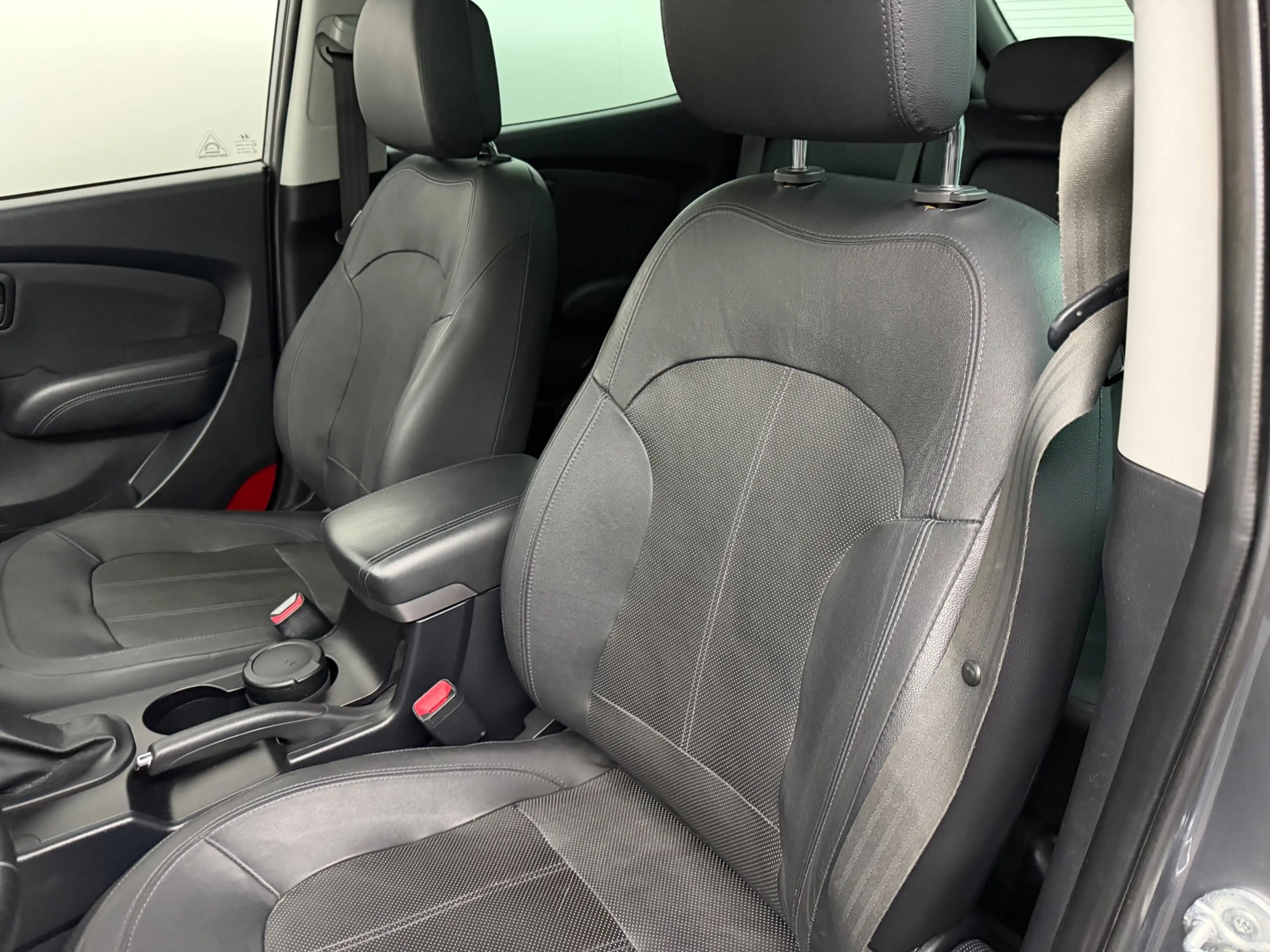 Hyundai iX35 2.0i i-Catcher # Pano # Leder # Camera # Trekhaak — photo 7