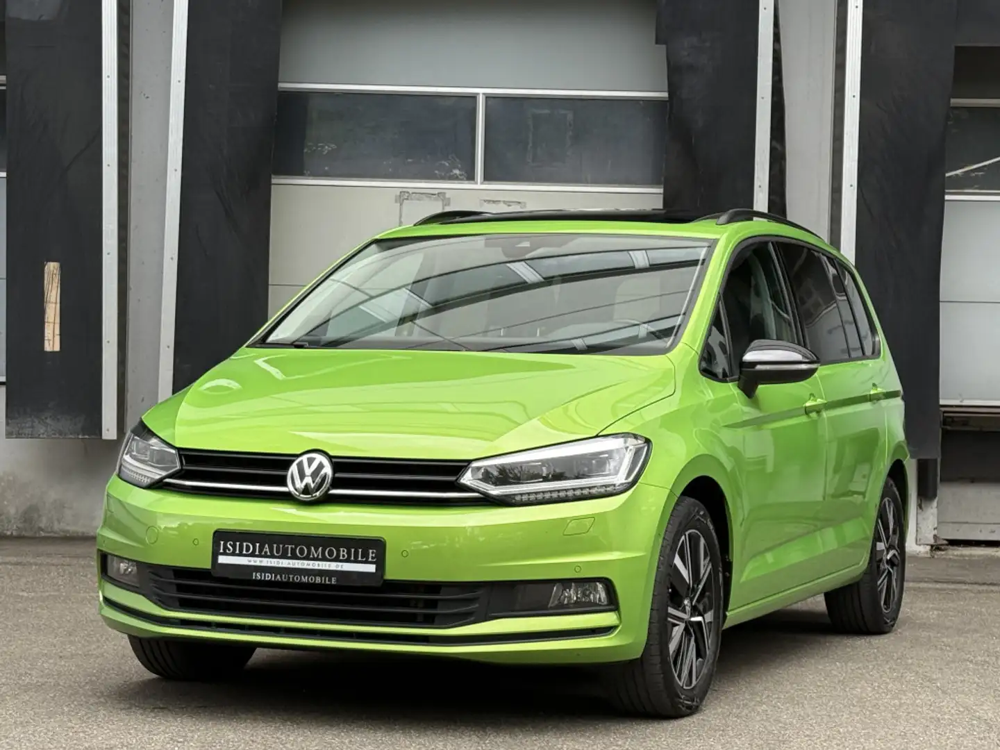Volkswagen Touran Highline DSG LED Navi Pano Rü-Kamera AHK Verde - 1