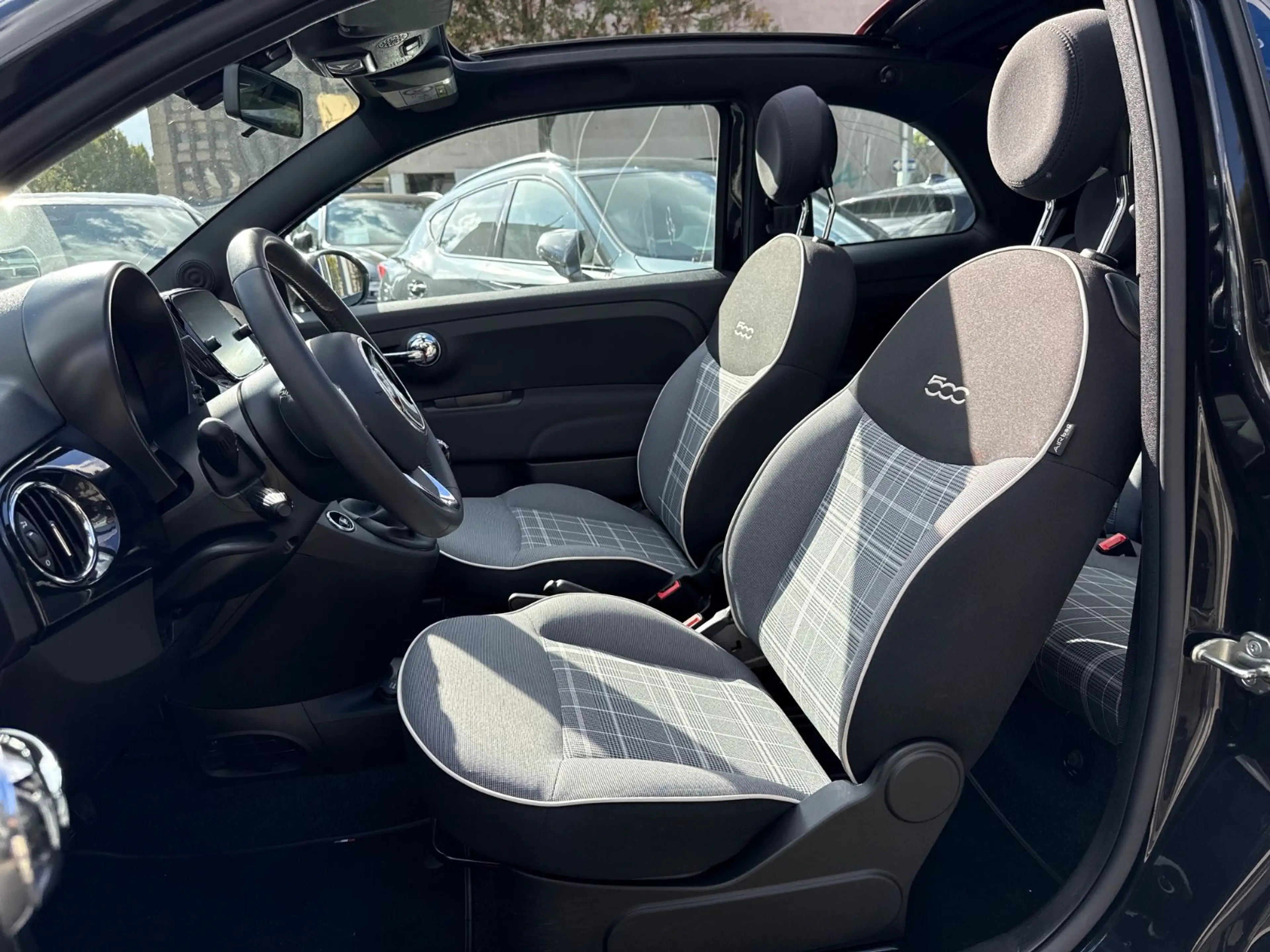 Fiat 500C Lounge 1.2 69 PS*Faltdach*PDC*Carplay*Klima — photo 4
