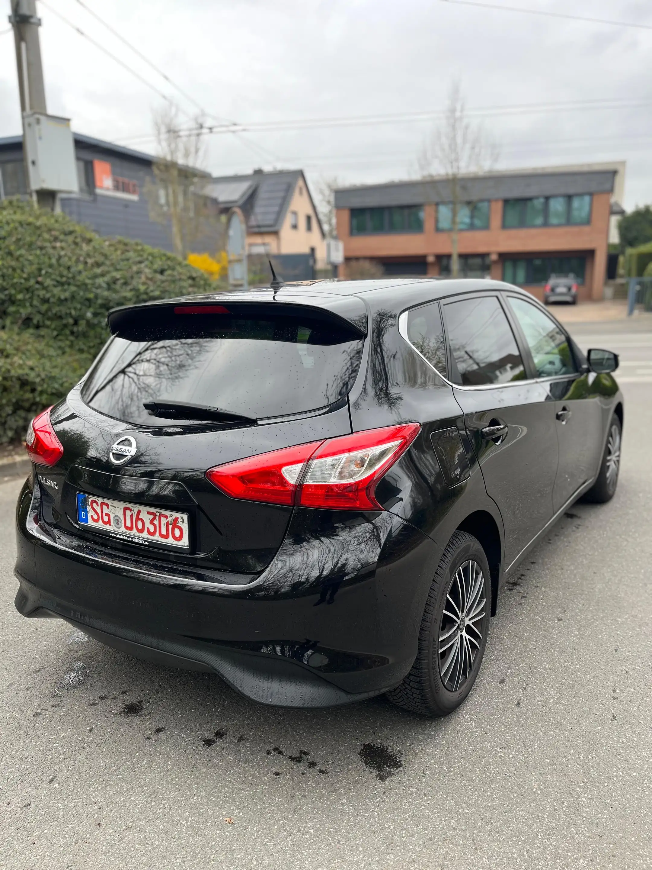 Nissan Pulsar 1.2 DIG-T Automatik / 1. Hand / Leder / Kamera — photo 5