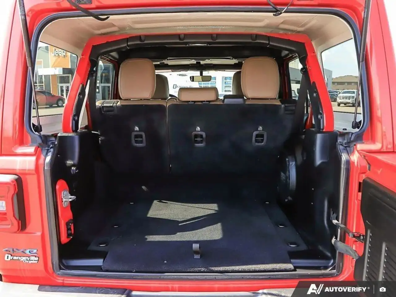 Jeep Wrangler снимка Jeep Wrangler
