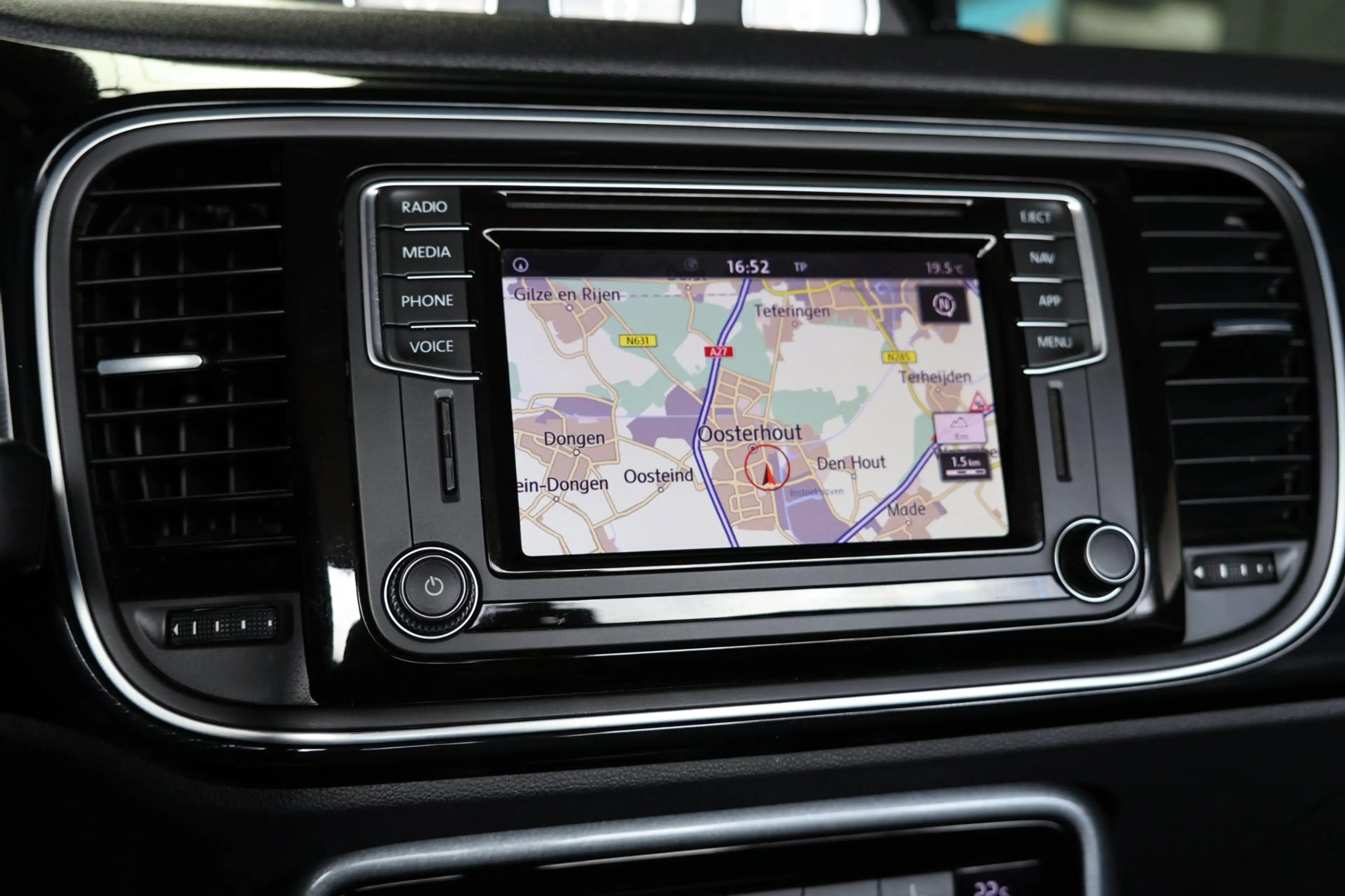 Volkswagen Beetle Cabriolet 1.2 TSI Sound Carplay Cruise !! — photo 28