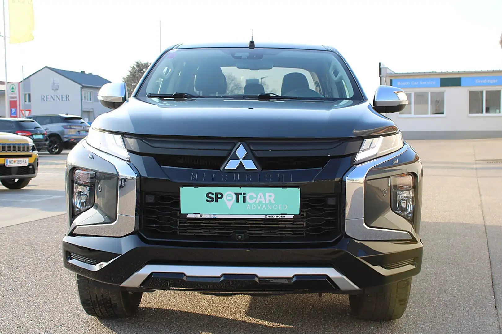 Mitsubishi L200 L 200 2,2 DI-D HP 4WD Doppelkabine Diamond Aut. Grau - 2