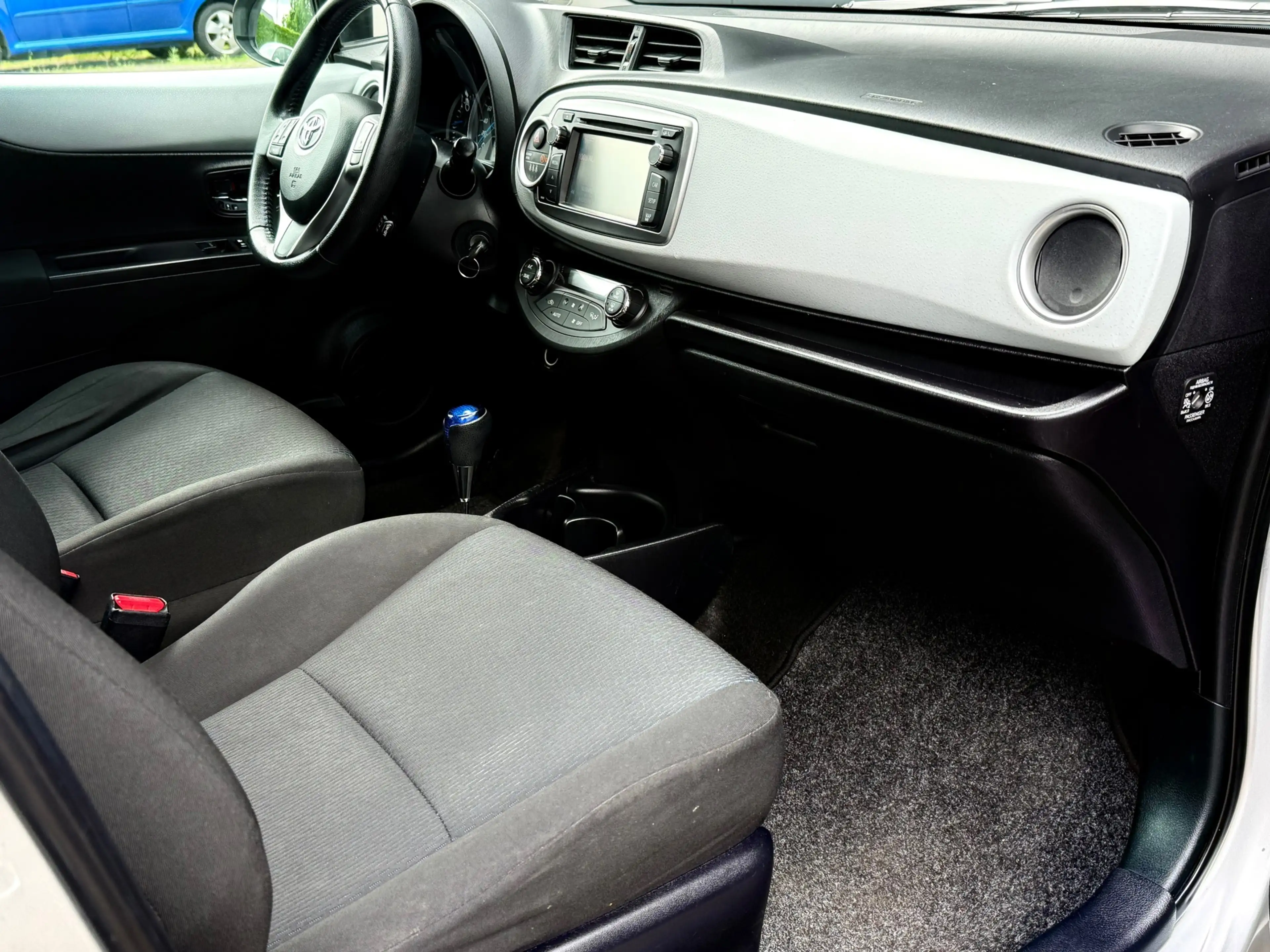 Toyota Yaris 1.5 Full Hybrid Aspiration — photo 14