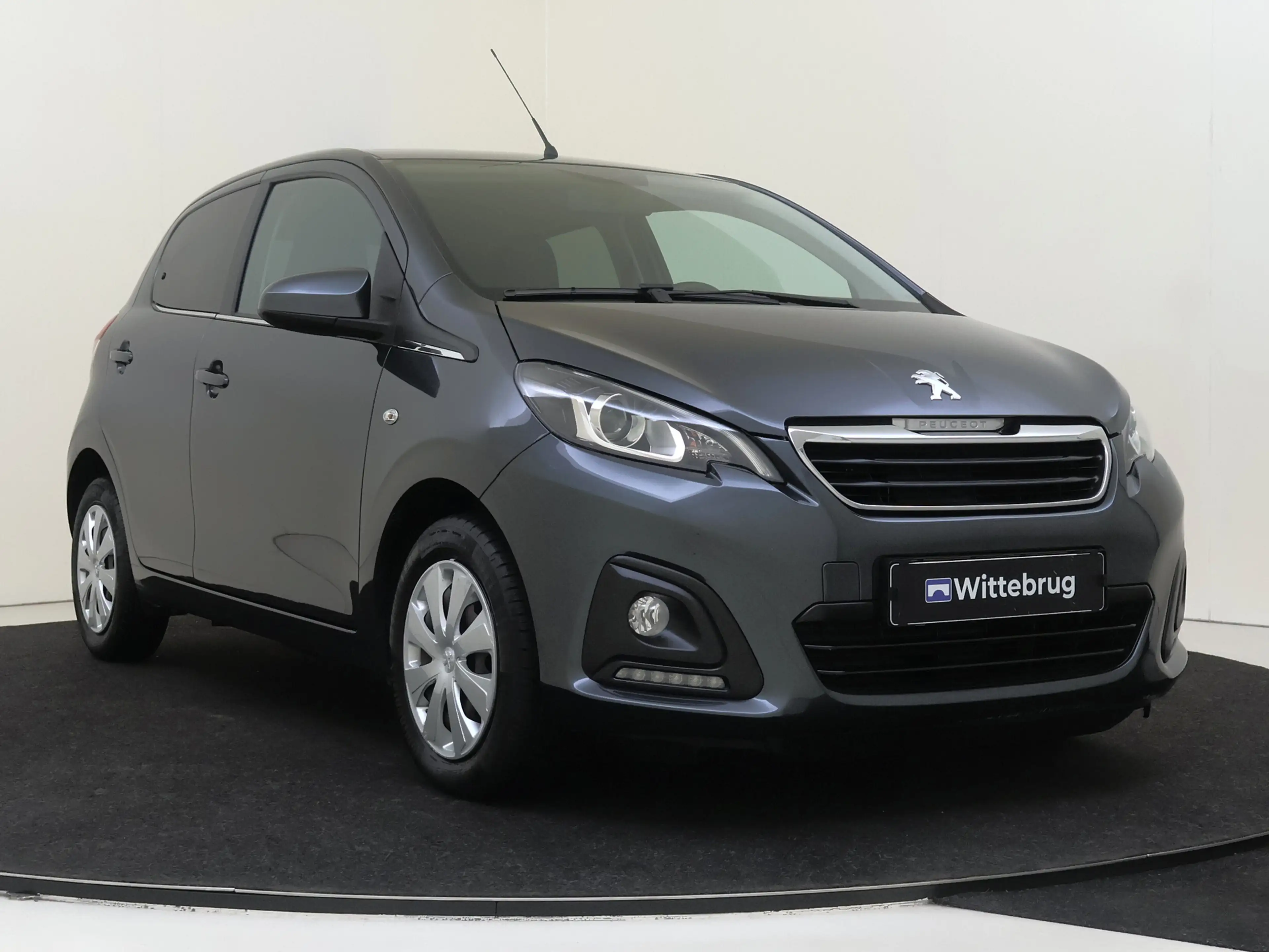 Peugeot 108 1.0 e-VTi Active — photo 3