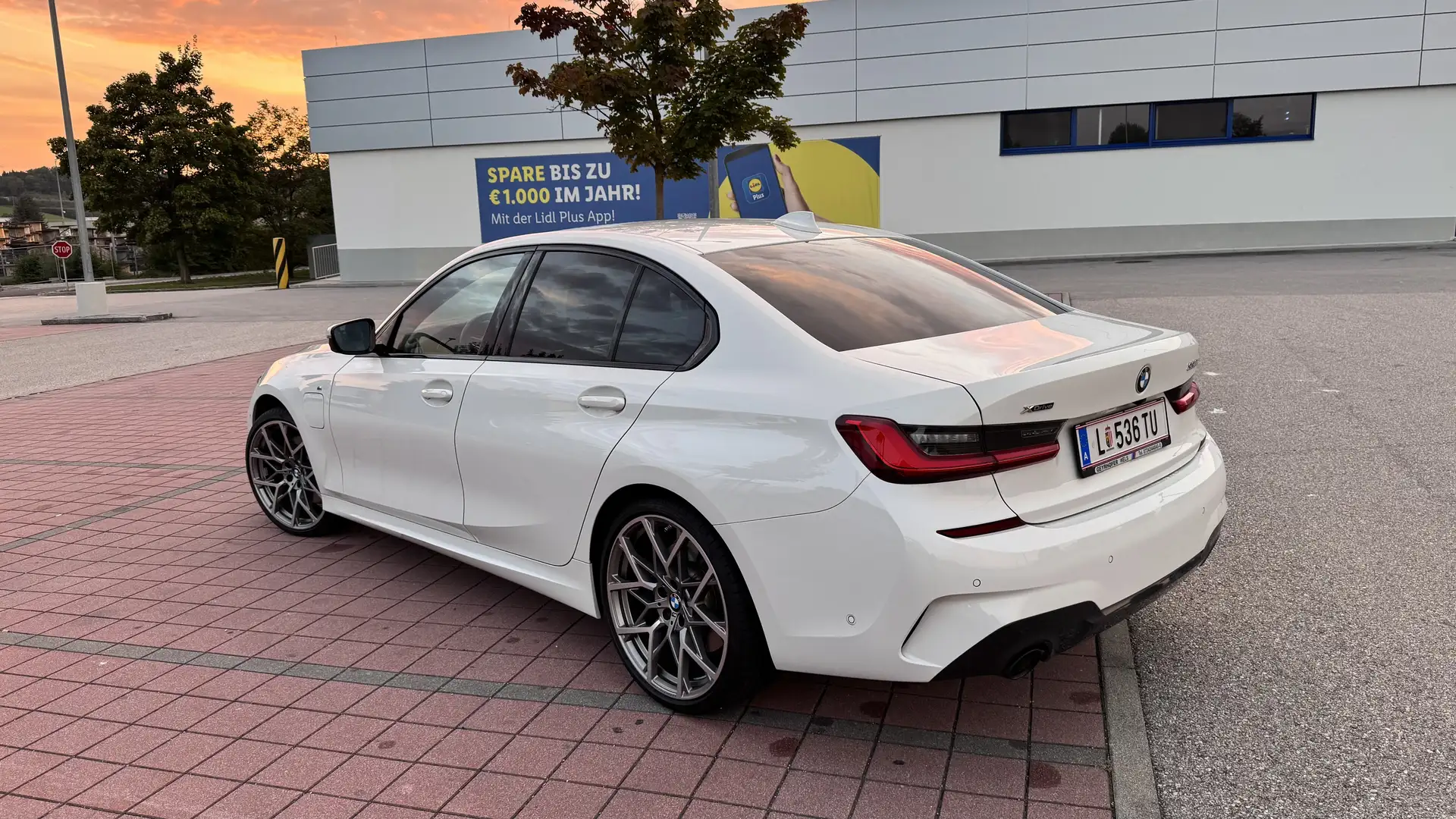 BMW Active Hybrid 3 330e XDrive MPaket/Laser/HK/DAProf./PAPlus Weiß - 2