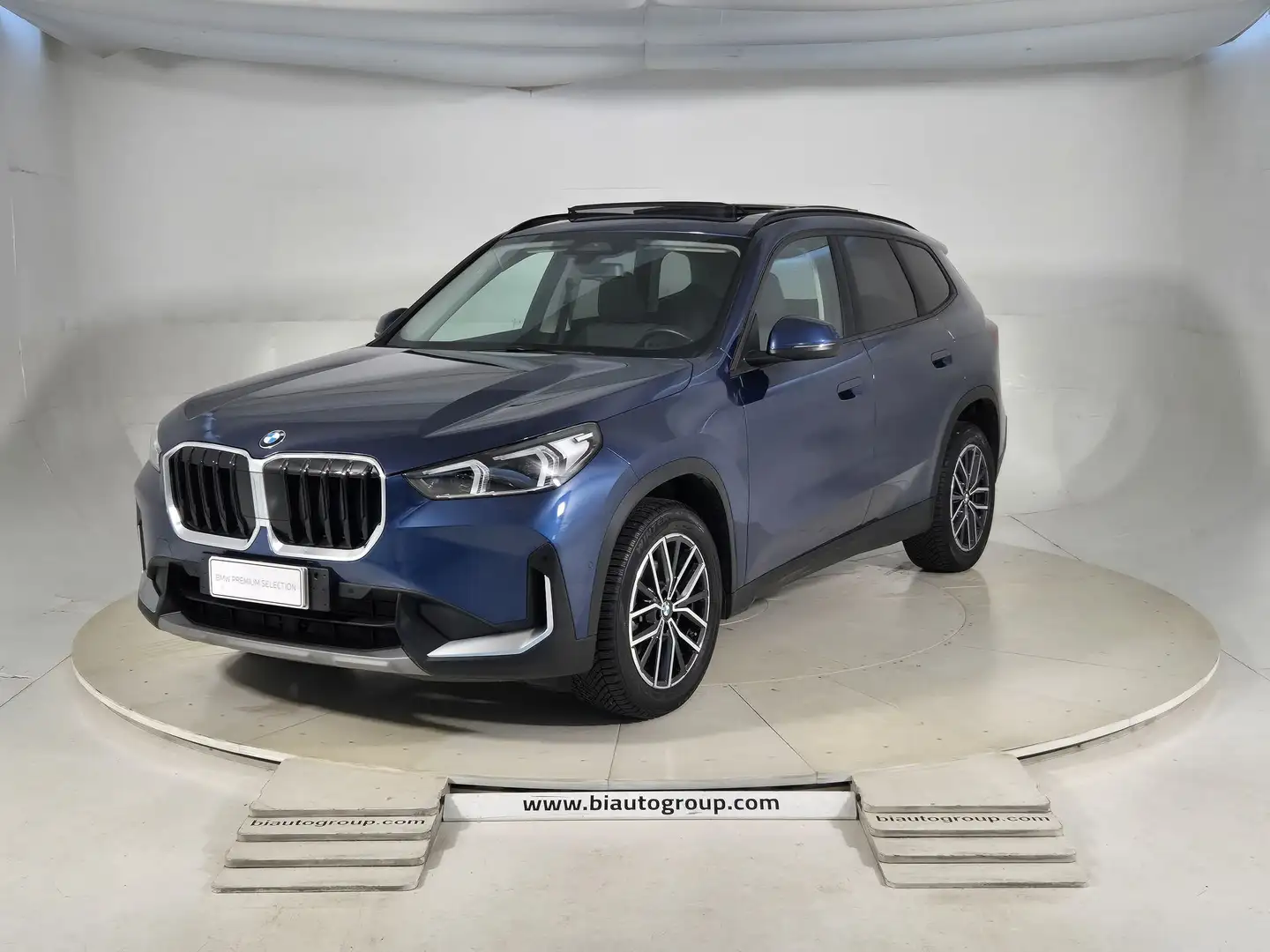 BMW X1 U11 sdrive18d auto Blue - 1