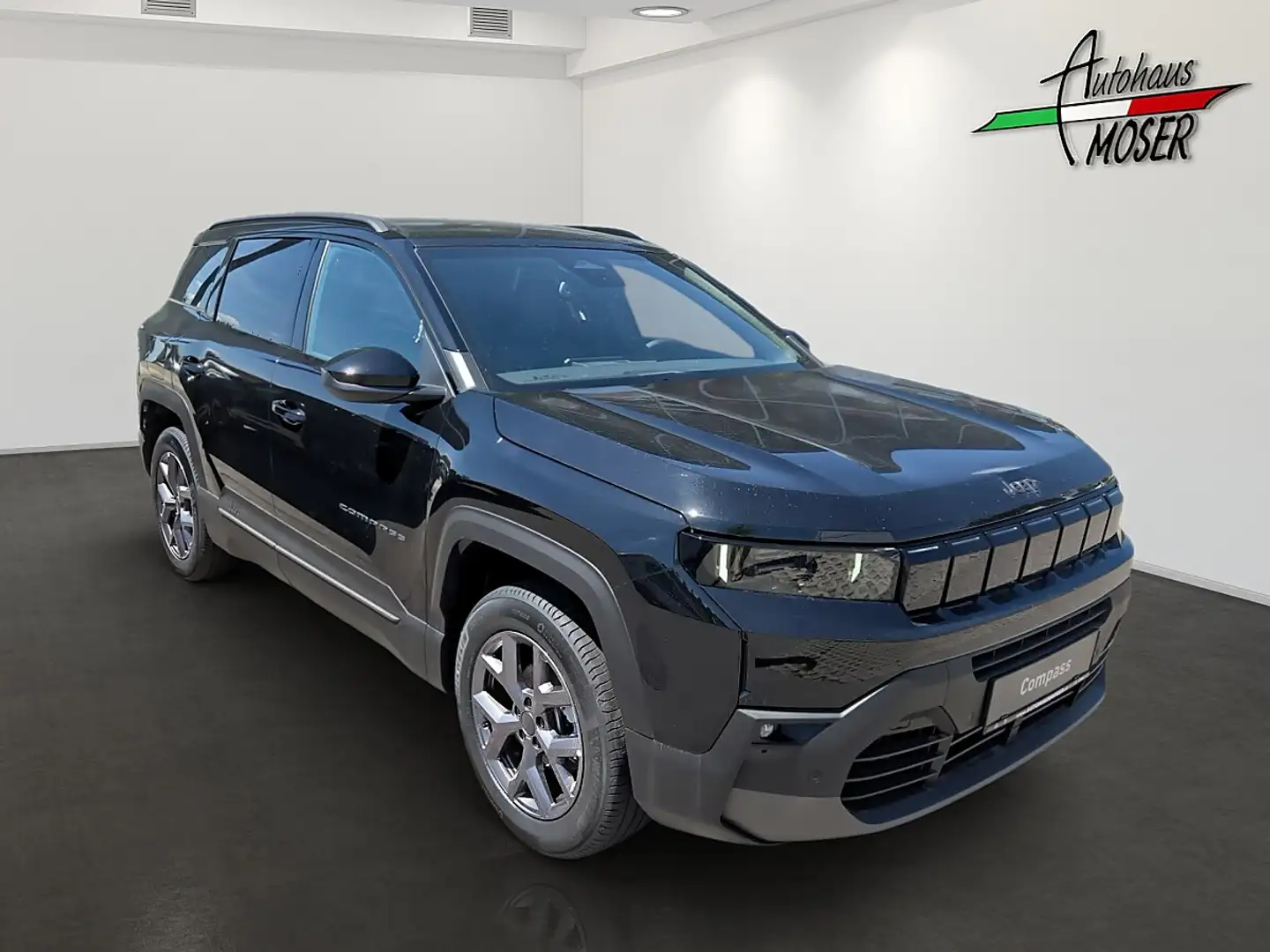 Jeep Compass 1.2 e-Hybrid First Edition e-DCT6 Schwarz - 1