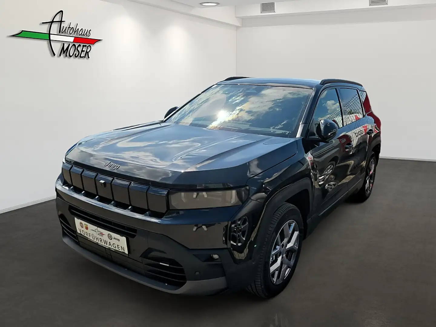 Jeep Compass 1.2 e-Hybrid First Edition e-DCT6 Schwarz - 1