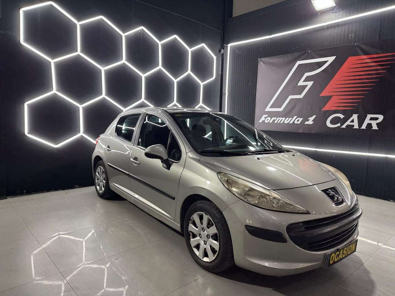 Peugeot 207 1.6HDI Confort - foto 1