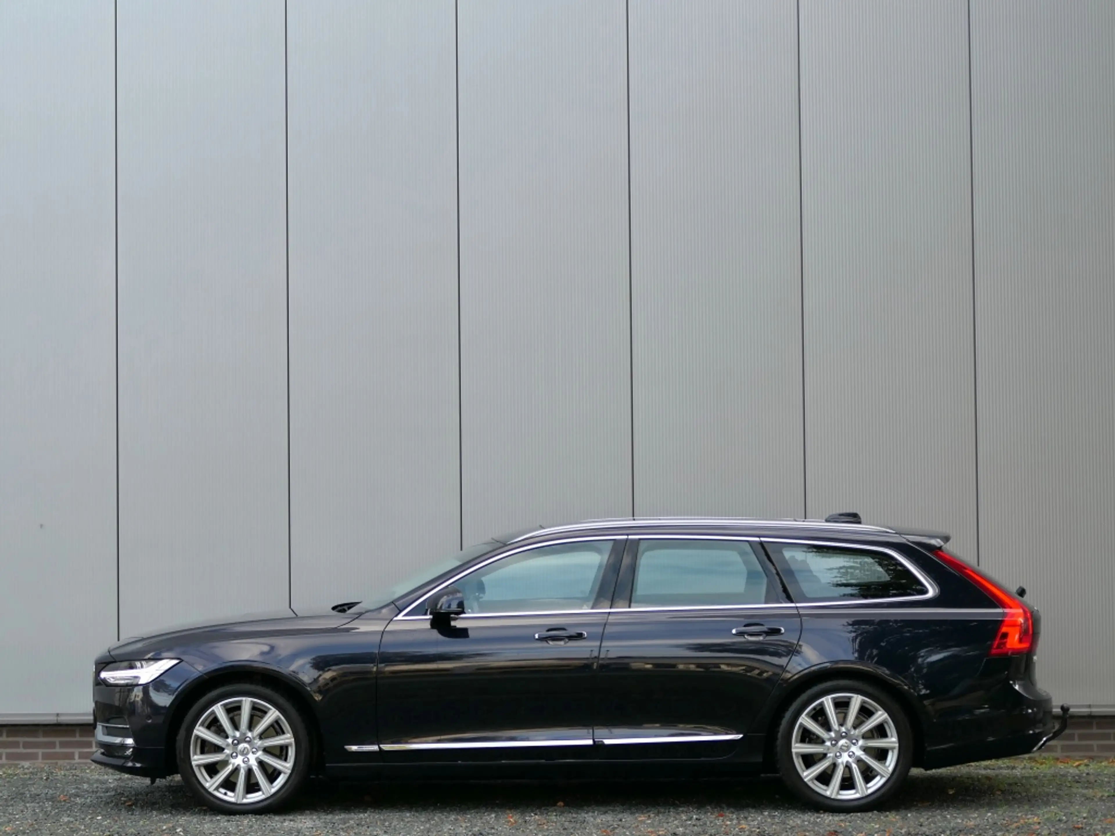 Volvo V90 2.0 T6 AWD Inscription Panoramadak / Trekhaak / St — photo 5