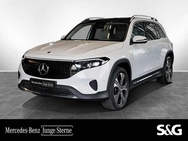 Mercedes-Benz EQB 300 4M PANO+AHK+19"+DISTRO+LEDER BEIGE