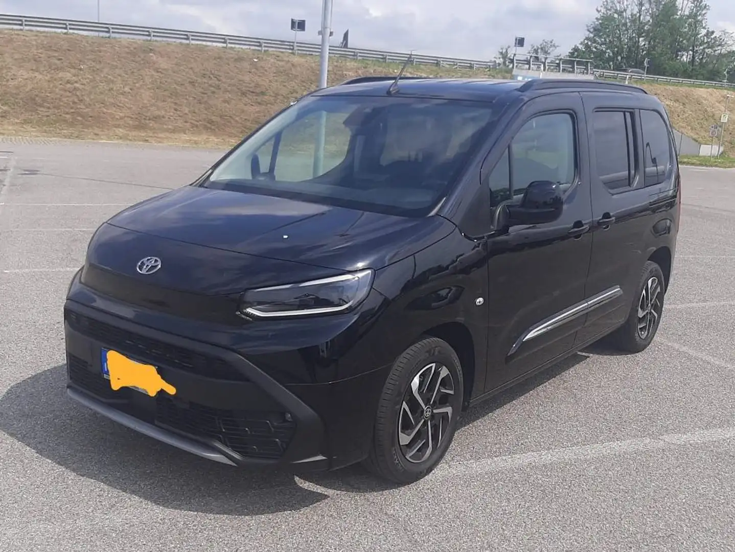 Toyota Proace City Verso Nero - 1