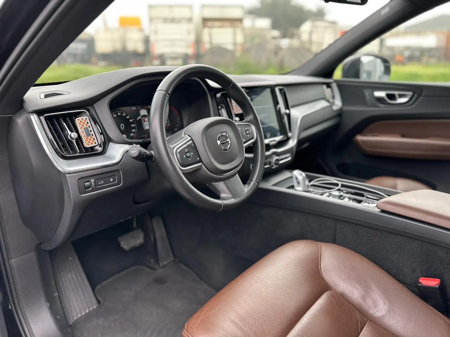 Volvo XC60 T8 Twin Engine AWD Geartronic Inscription - 2