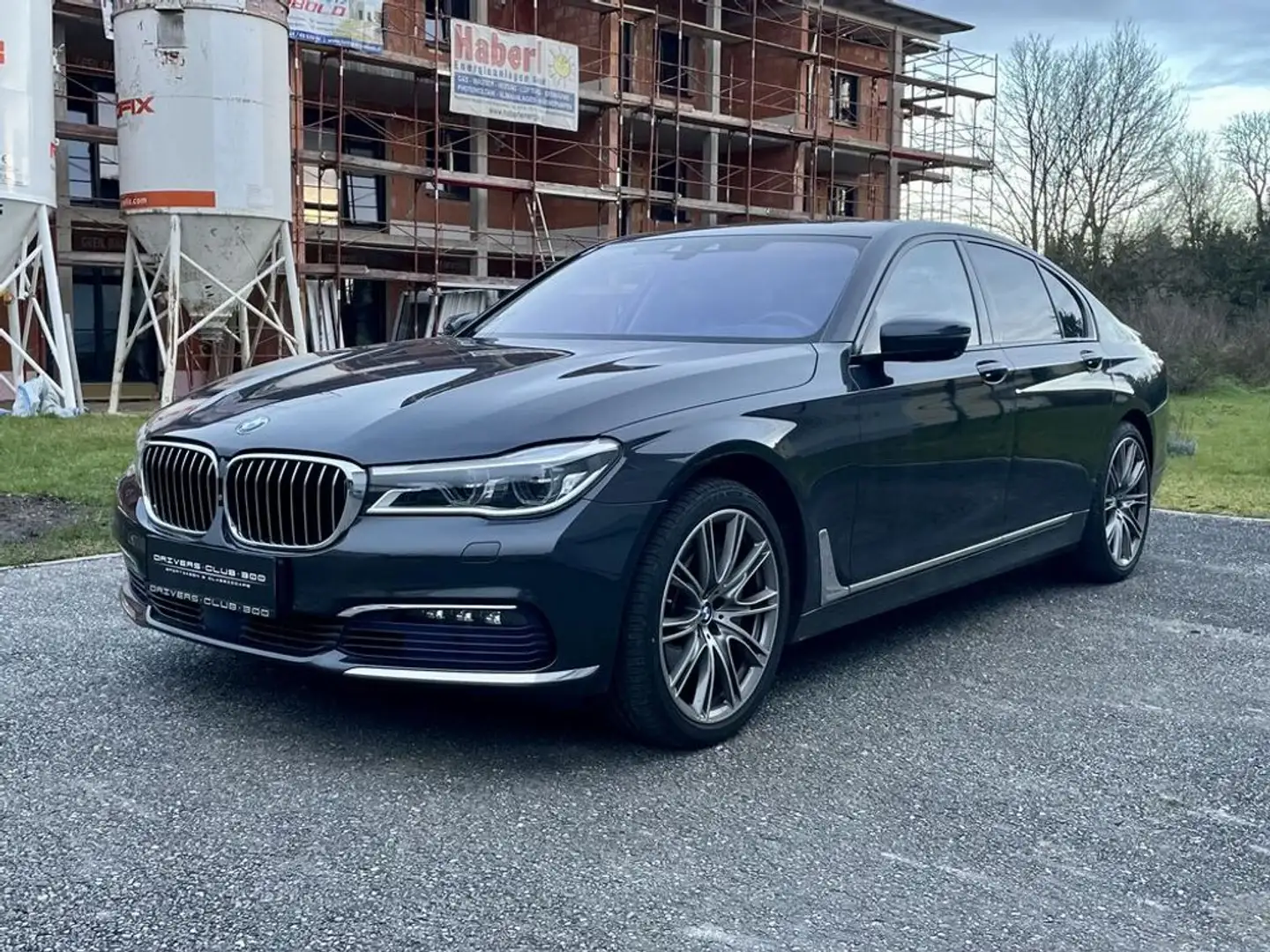 BMW 750 i xDrive - BESTPREIS - top Ausstattung *AKTION* Gris - 2