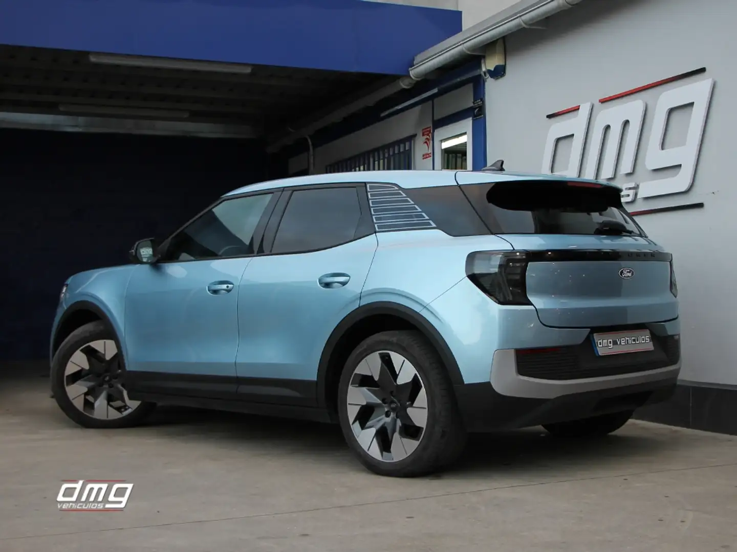 Ford Explorer RWD Rango Extendido Premium 77kWh Bleu - 2