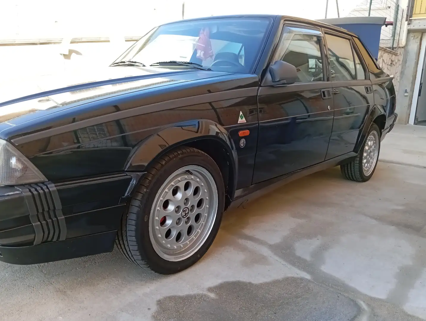 Alfa Romeo 75 75 1.8t America Nero - 1