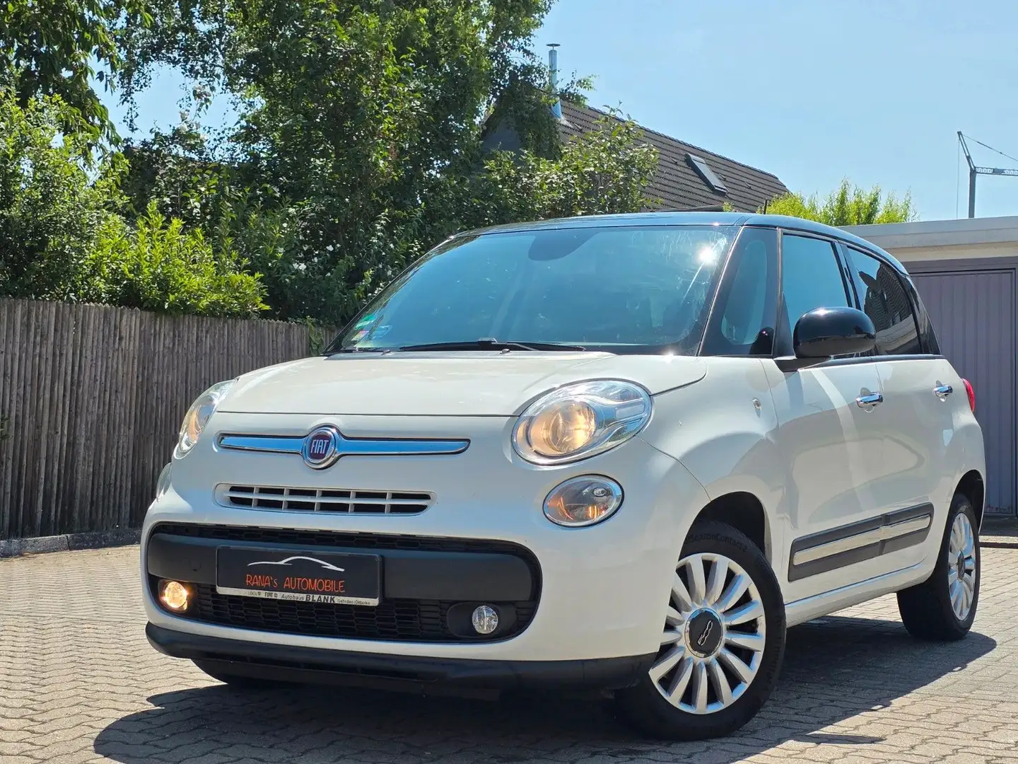 Fiat 500L Lounge Schwarz - 1