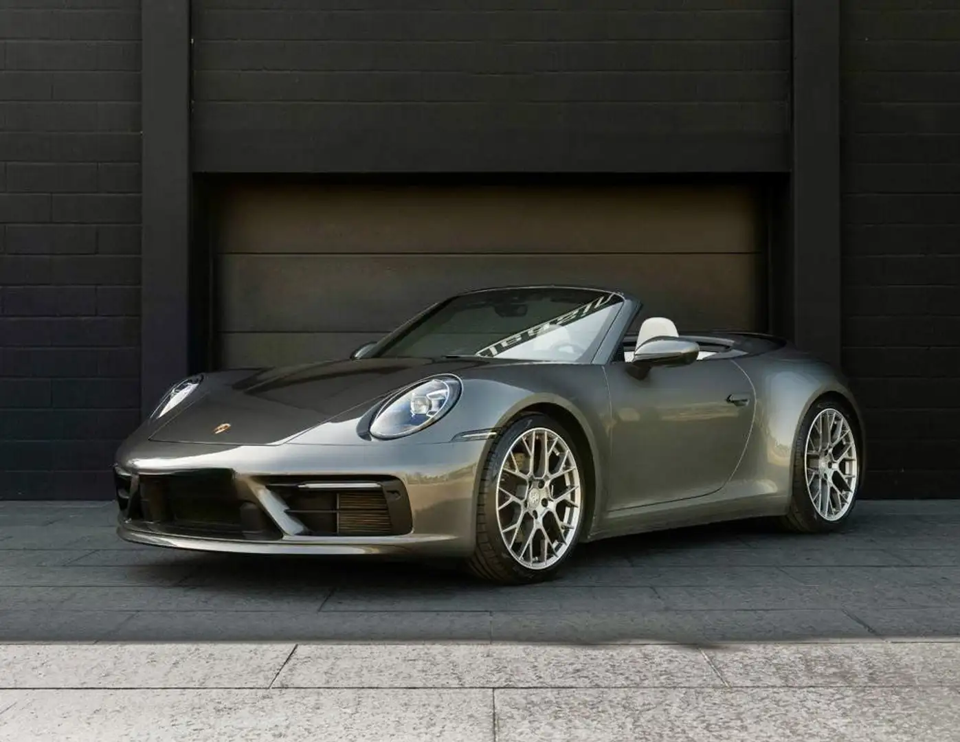Porsche 911 CARRERA CABRIOLET 992 4S Cabriolet 3.0i 450 PDK Gris - 1