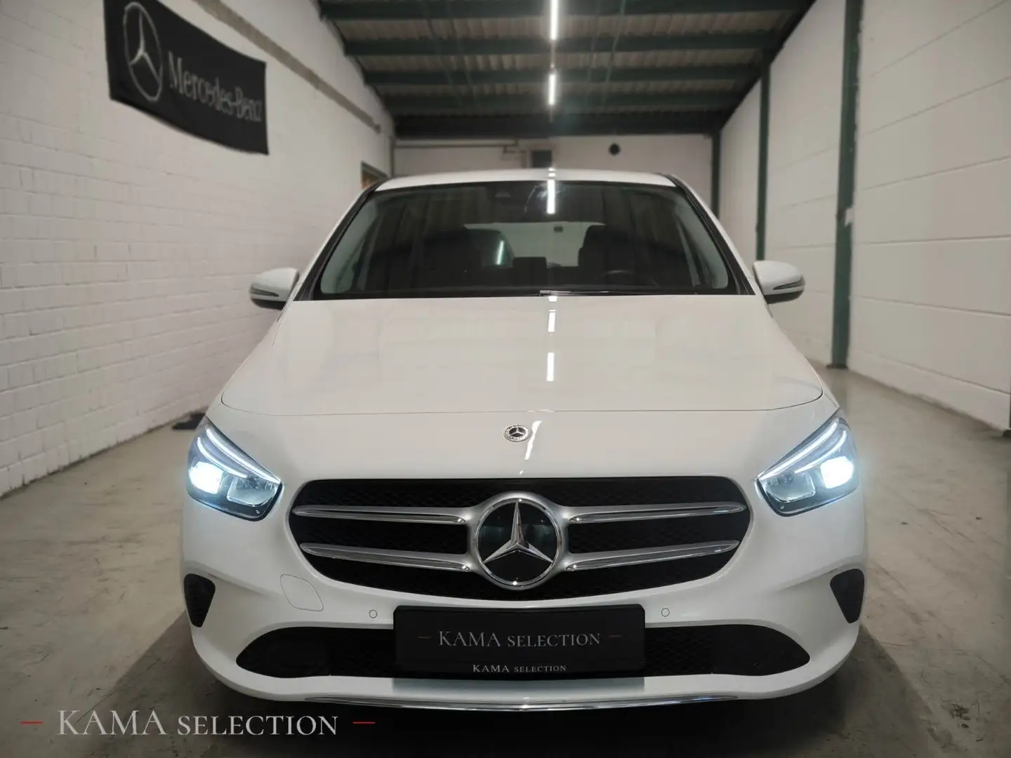 Mercedes-Benz B 200 *1.BESITZ*D.TACHO*TOTW*CAM*MBUX* Blanc - 1