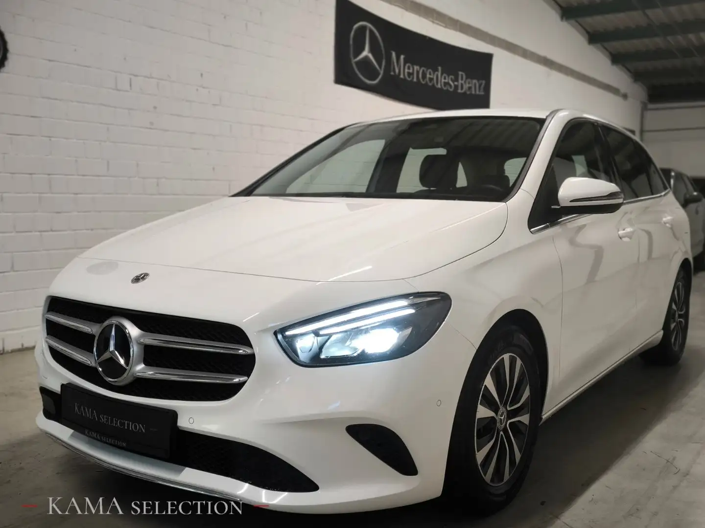 Mercedes-Benz B 200 *1.BESITZ*D.TACHO*TOTW*CAM*MBUX* Blanc - 2