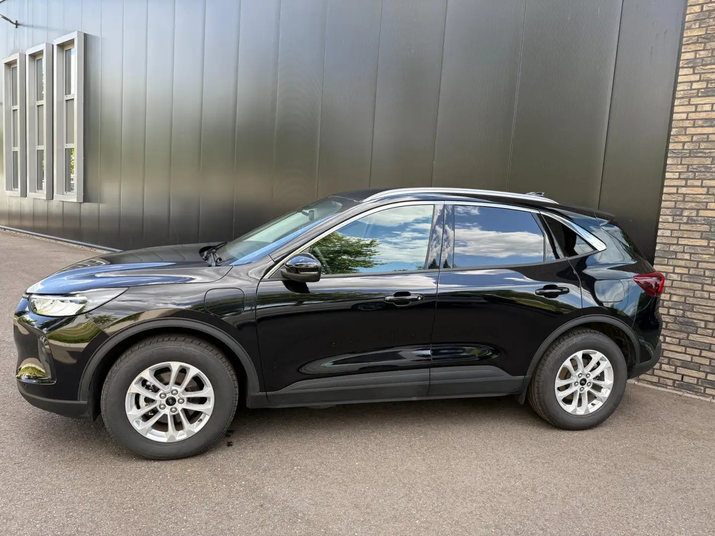 Ford Kuga 2.5 243pk PHEV Titanium Navi, Winter pack, Camera, Zwart - 2