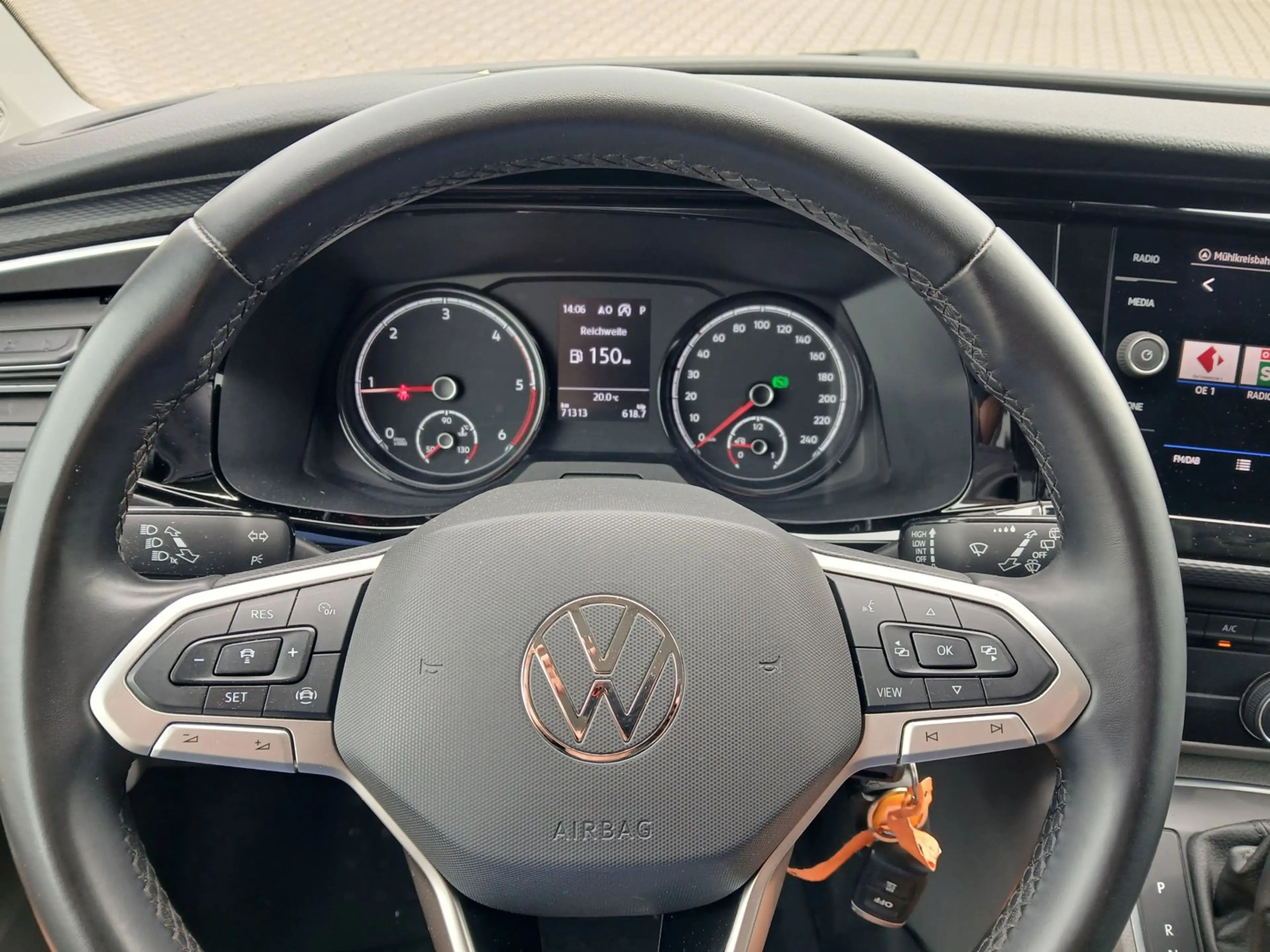 Volkswagen T6.1 Transporter VW Transporter T6.1 Kastenwagen LR TDI — photo 13