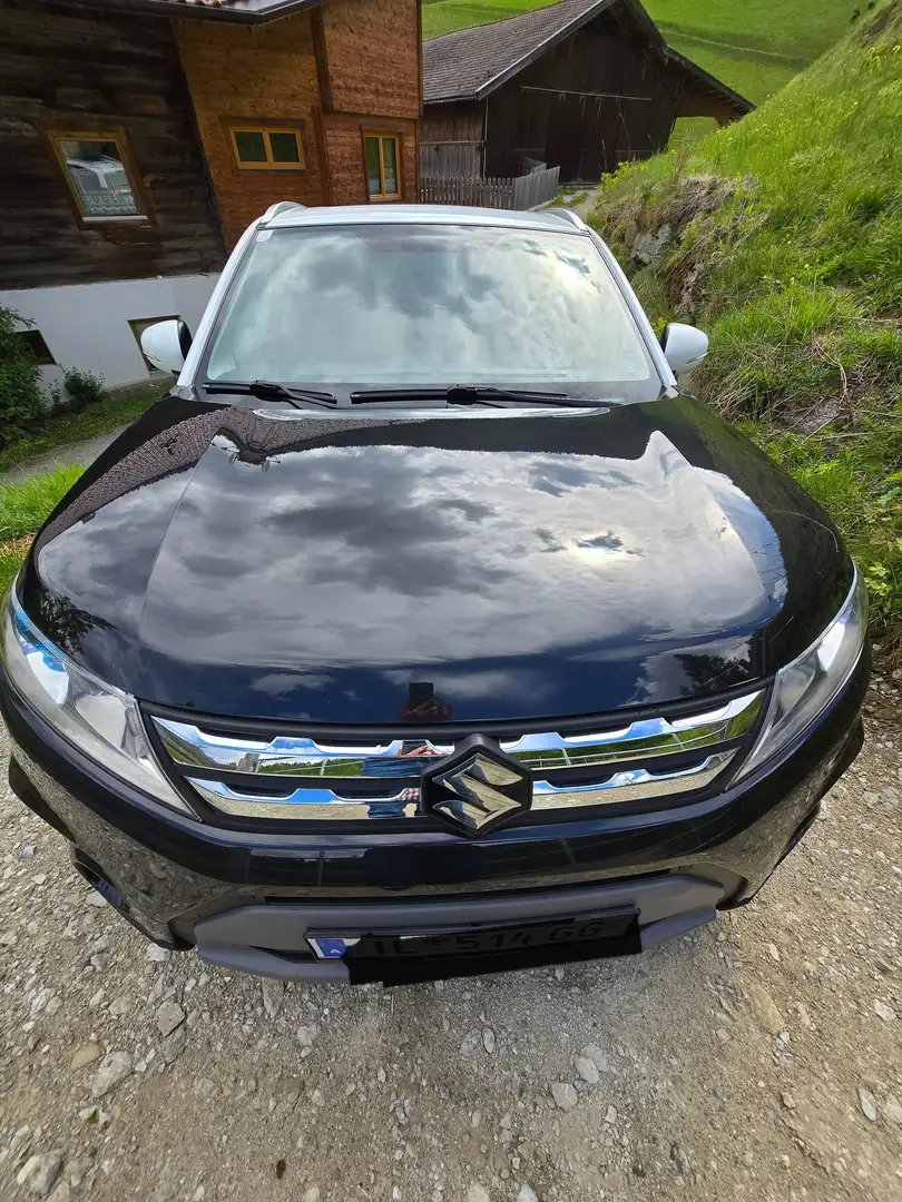 Suzuki Vitara 1,6 DDiS 4WD GLX Flash Schwarz - 1