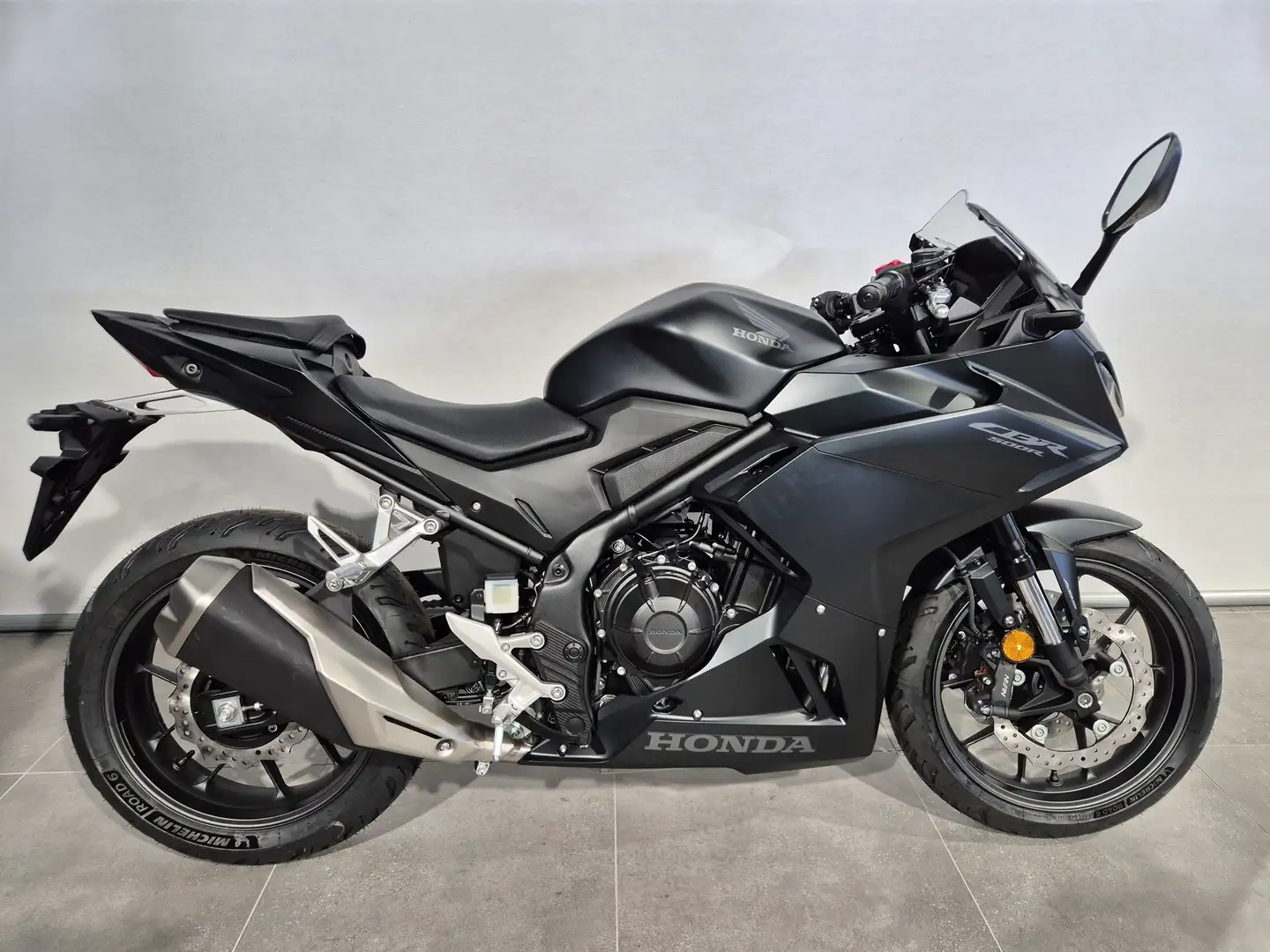 Honda CBR 500 R ABS Negru - 1