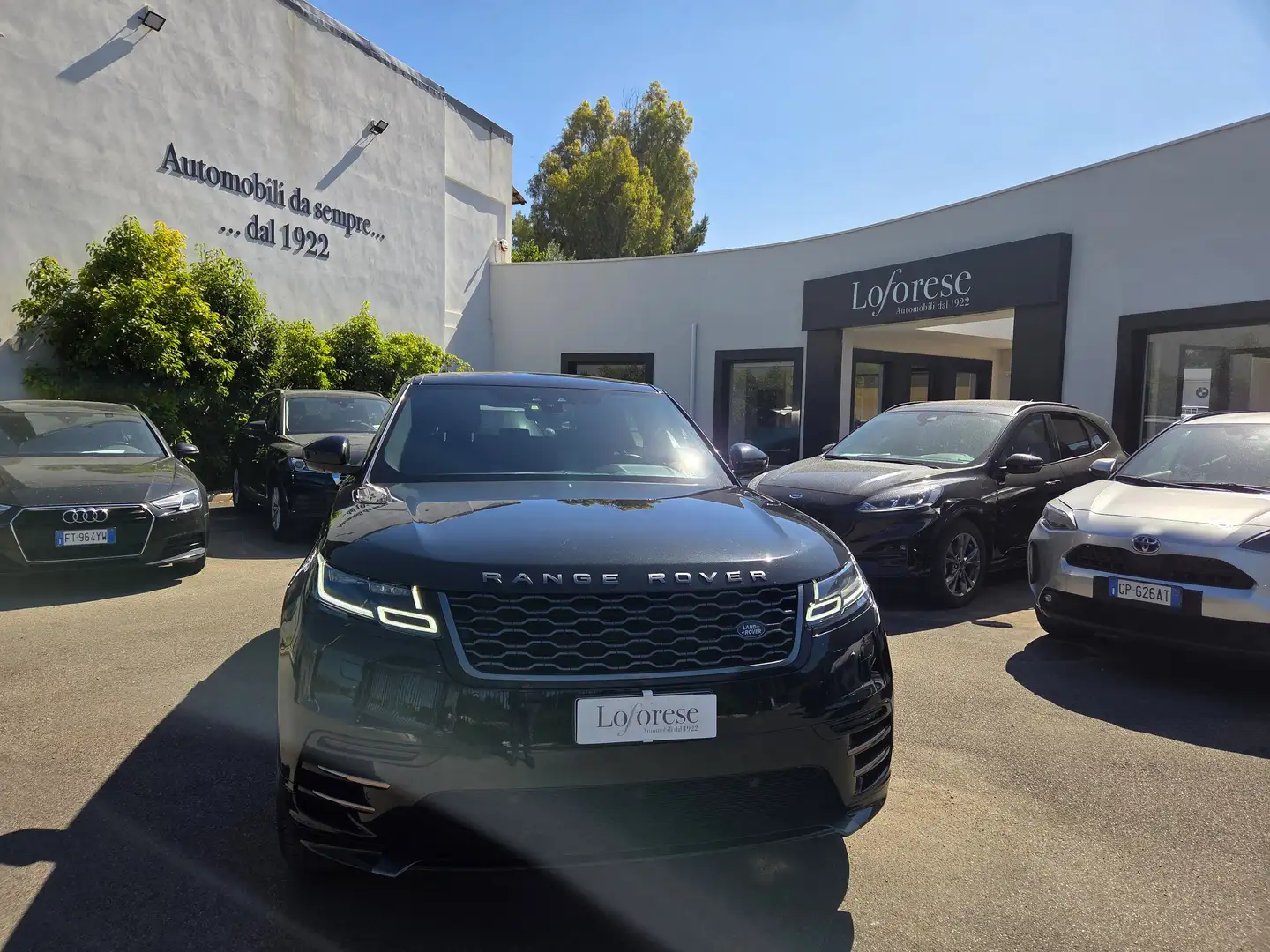 Land Rover Range Rover Velar 2.0d i4 R-Dynamic 240cv auto my20 Nero - 1