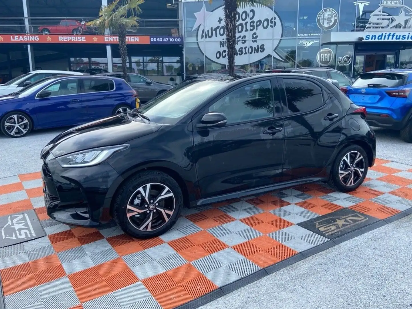 Toyota Yaris NEW 1.5 HYBRIDE 116 H DESIGN JA 16\u0026amp;quot;  Noir - 1