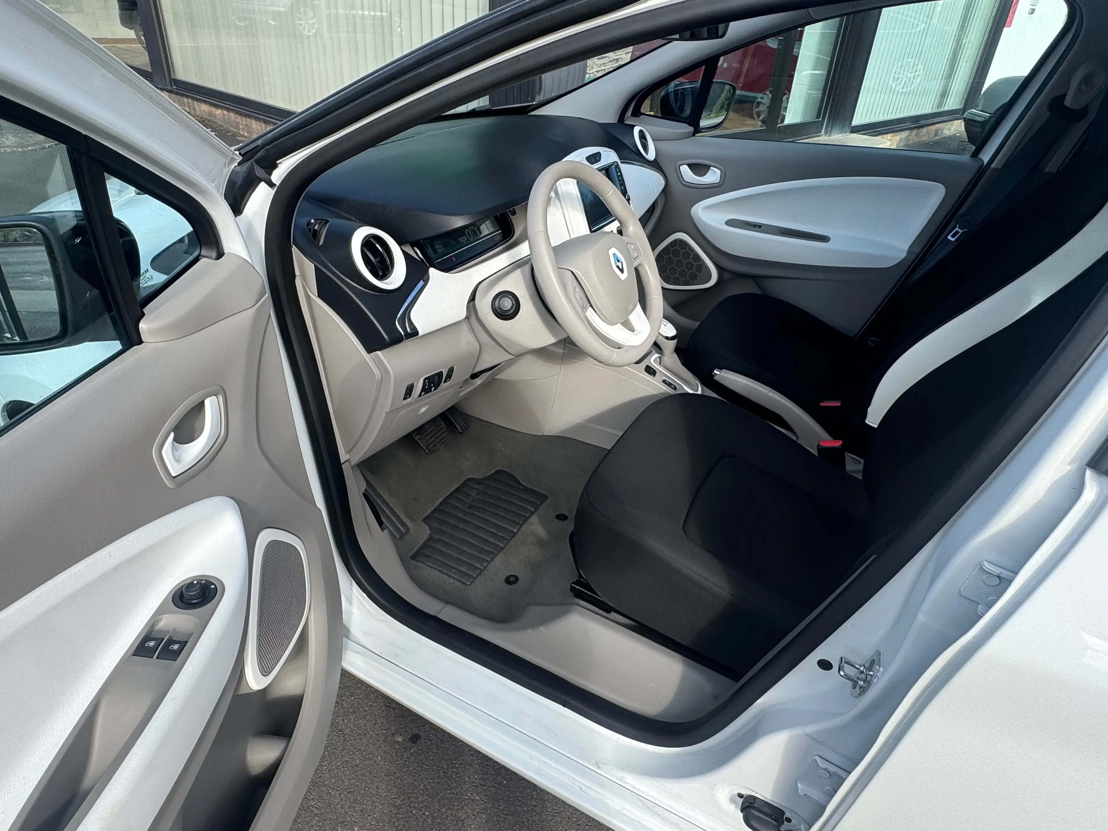 Renault ZOE Life Inkl. Batterie — photo 13