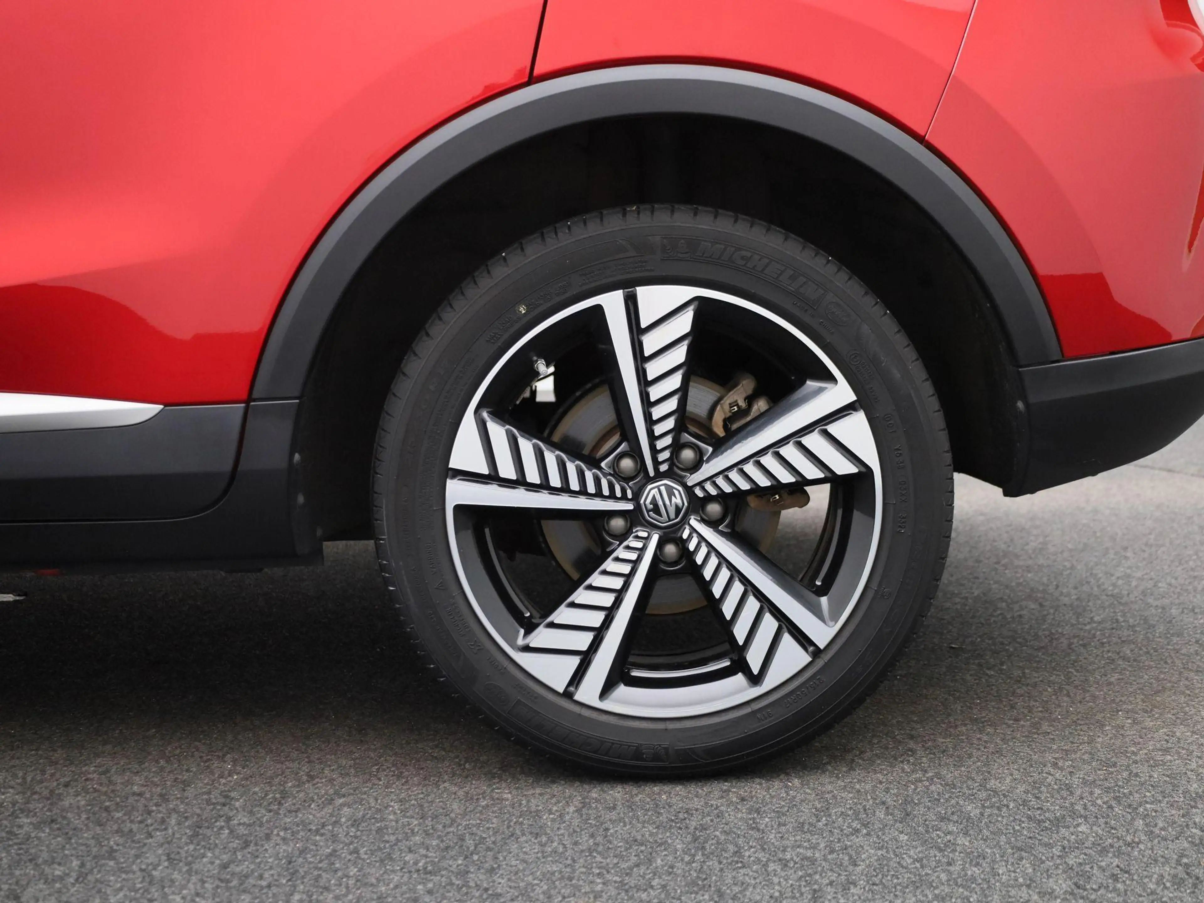 MG ZS MG EV Luxury 45 kWh | ACHTERUITRIJCAMERA | PANORAM — photo 13