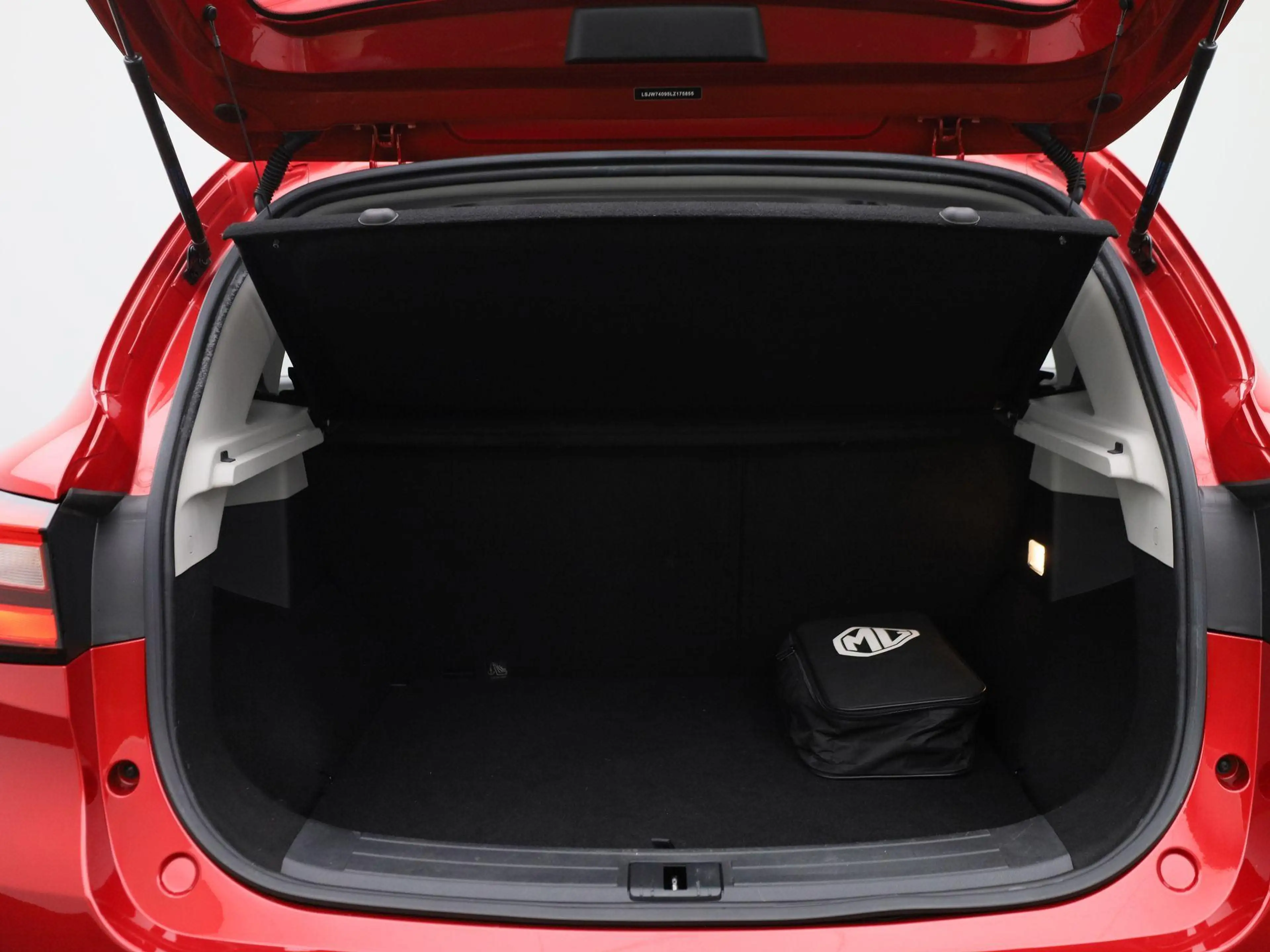 MG ZS MG EV Luxury 45 kWh | ACHTERUITRIJCAMERA | PANORAM — photo 14