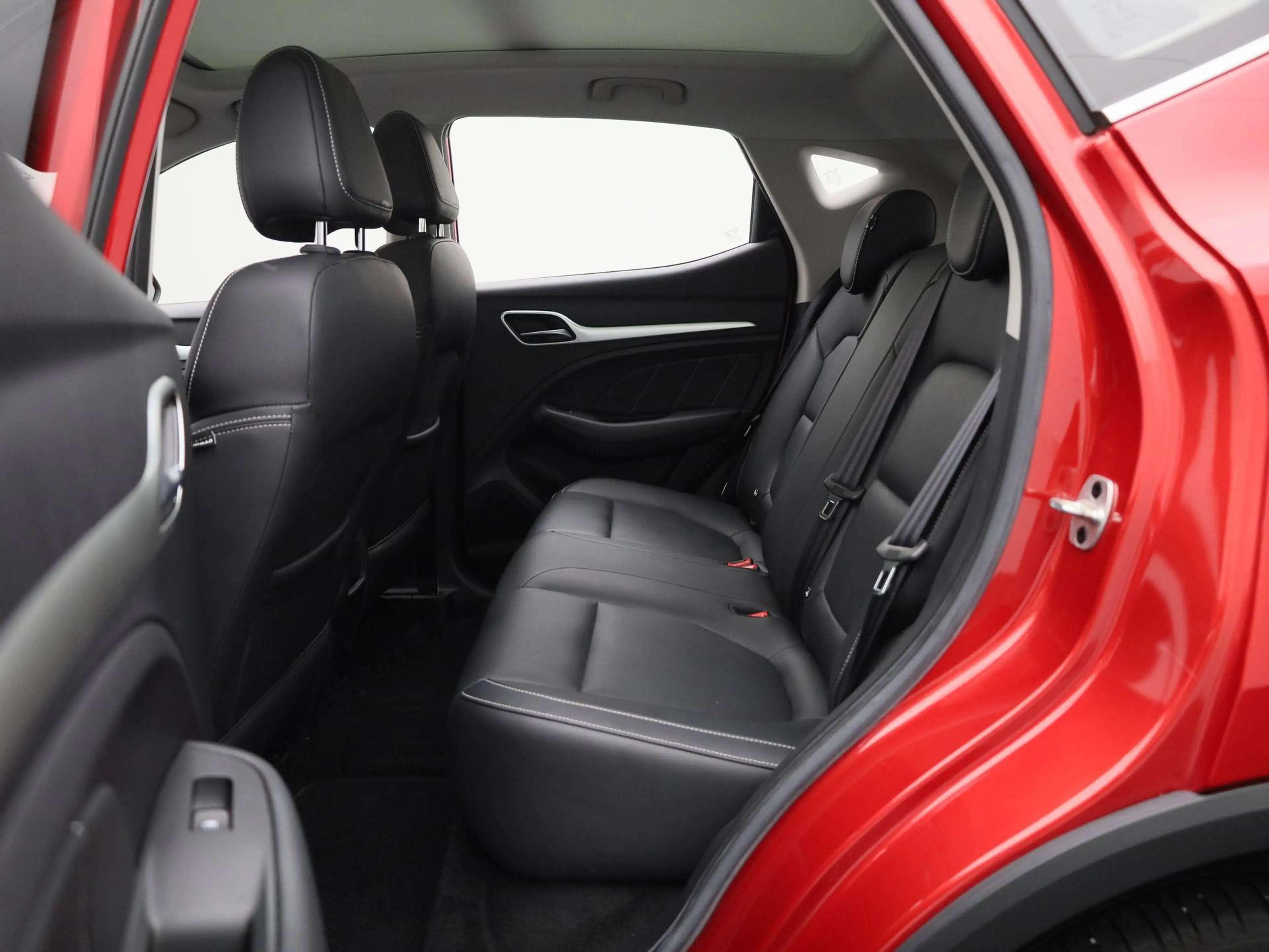 MG ZS MG EV Luxury 45 kWh | ACHTERUITRIJCAMERA | PANORAM — photo 12