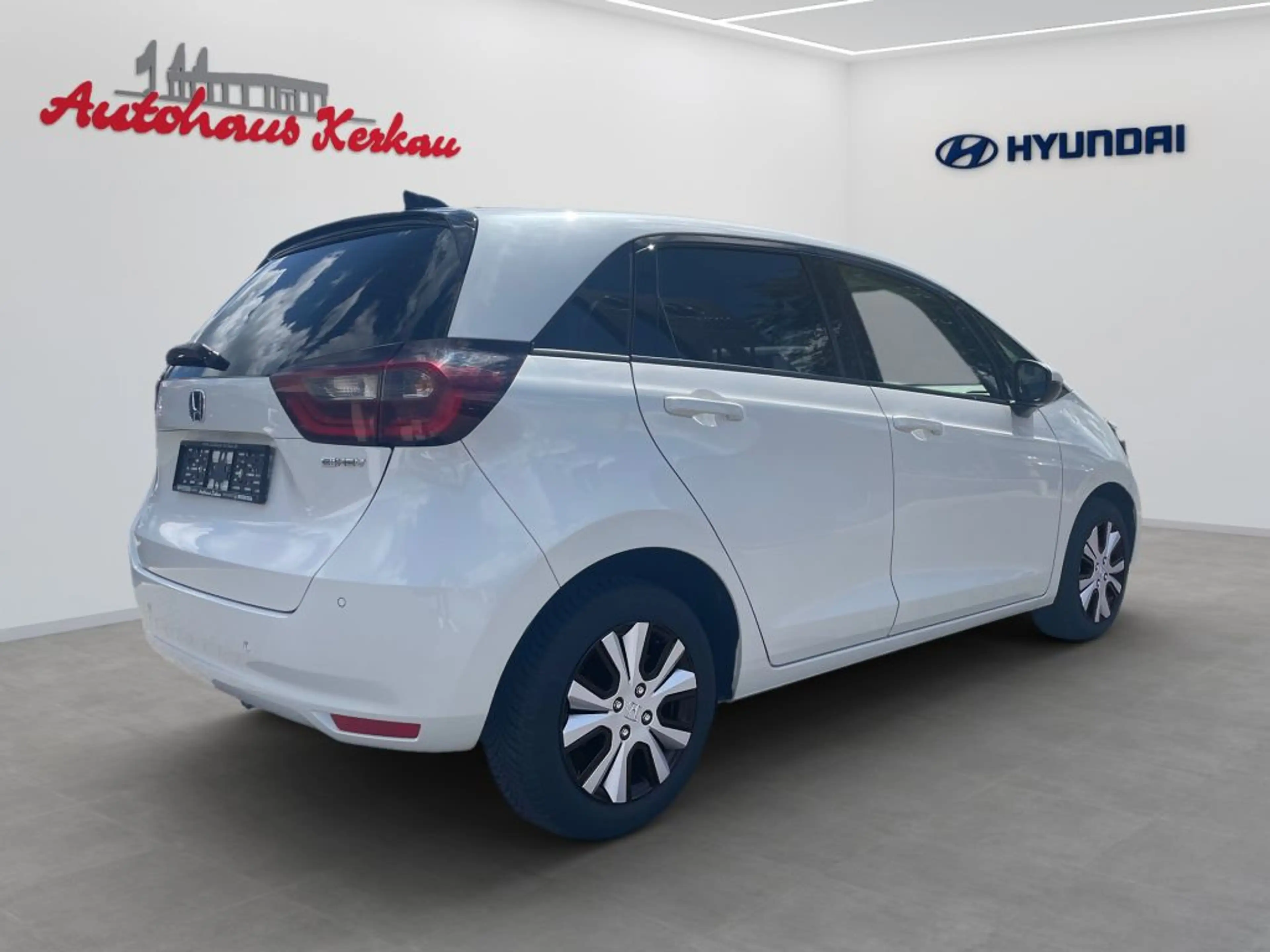 Honda Jazz 1.5 i-MMD Hybrid e-CVT Elegance — photo 3
