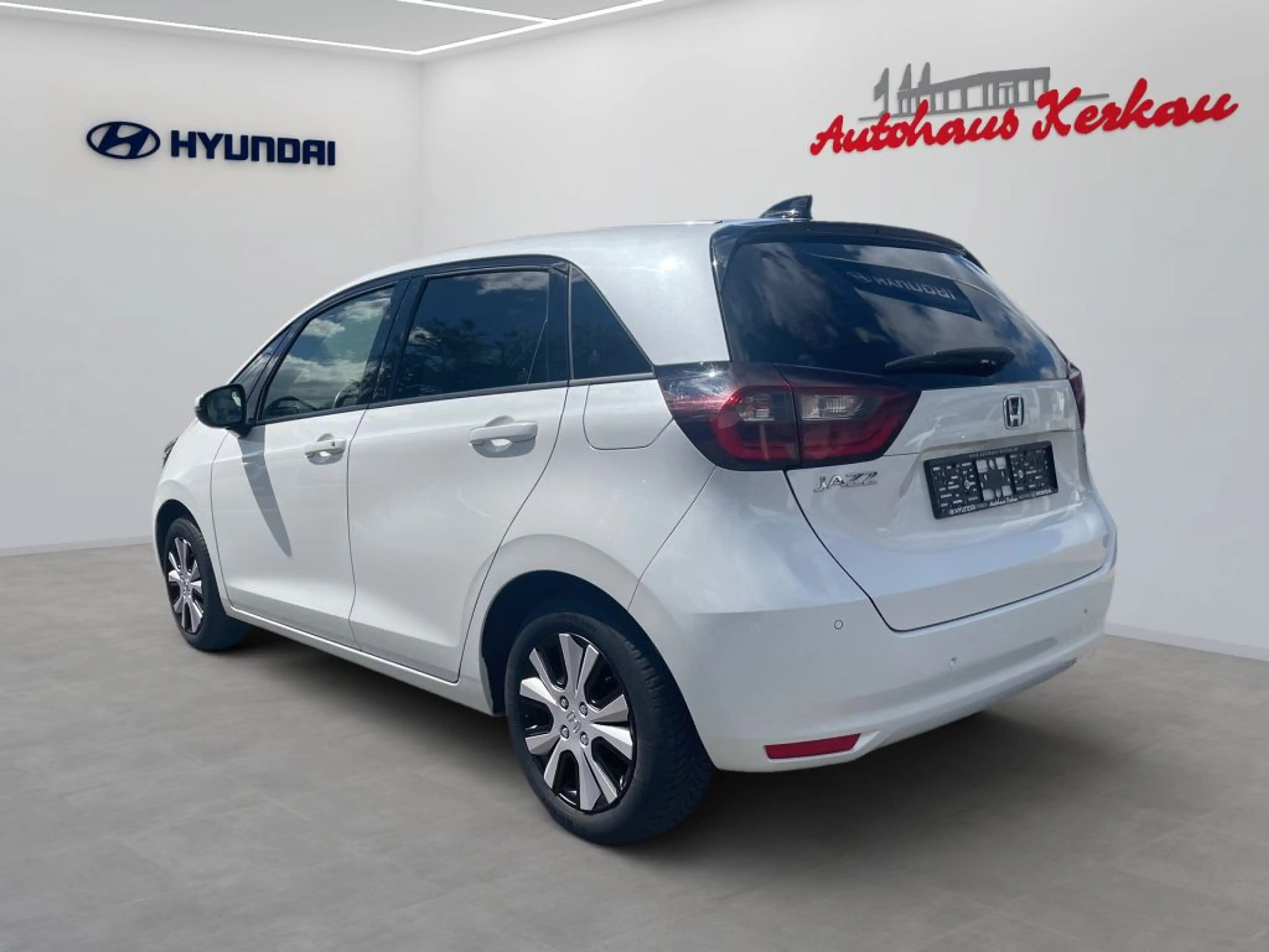 Honda Jazz 1.5 i-MMD Hybrid e-CVT Elegance — photo 4