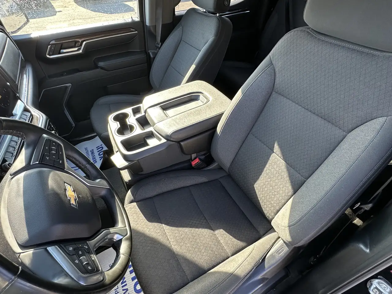 Chevrolet Silverado 1500 снимка Chevrolet Silverado 1500