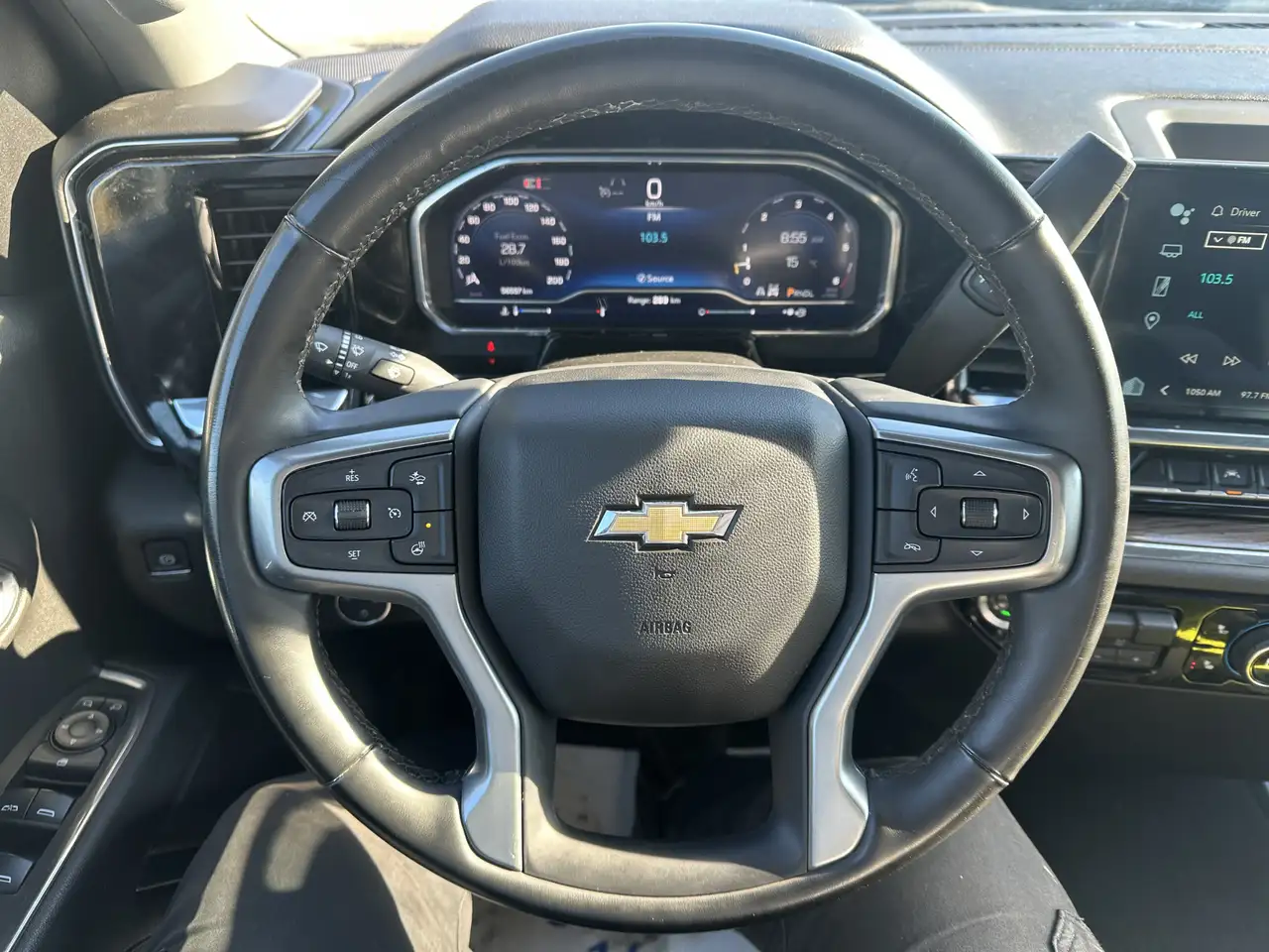 Chevrolet Silverado 1500 снимка Chevrolet Silverado 1500