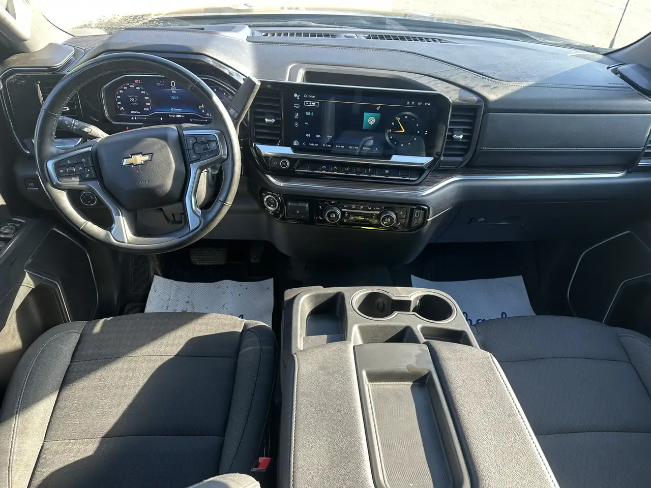 Chevrolet Silverado 1500 снимка Chevrolet Silverado 1500