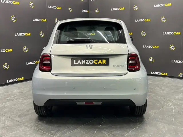 Fiat 500 view 5