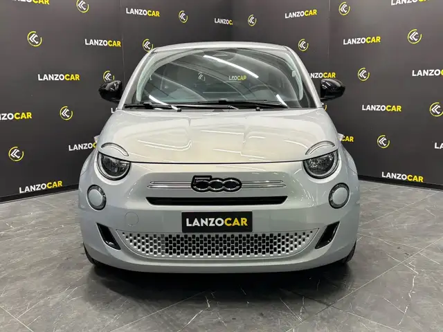 Fiat 500 view 2