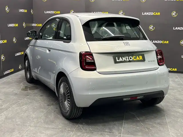 Fiat 500 view 6