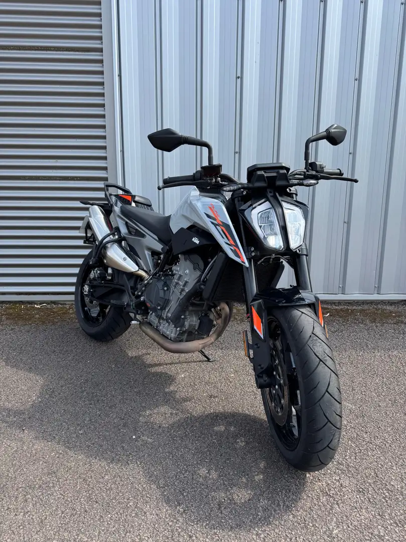 KTM 790 Duke - 1