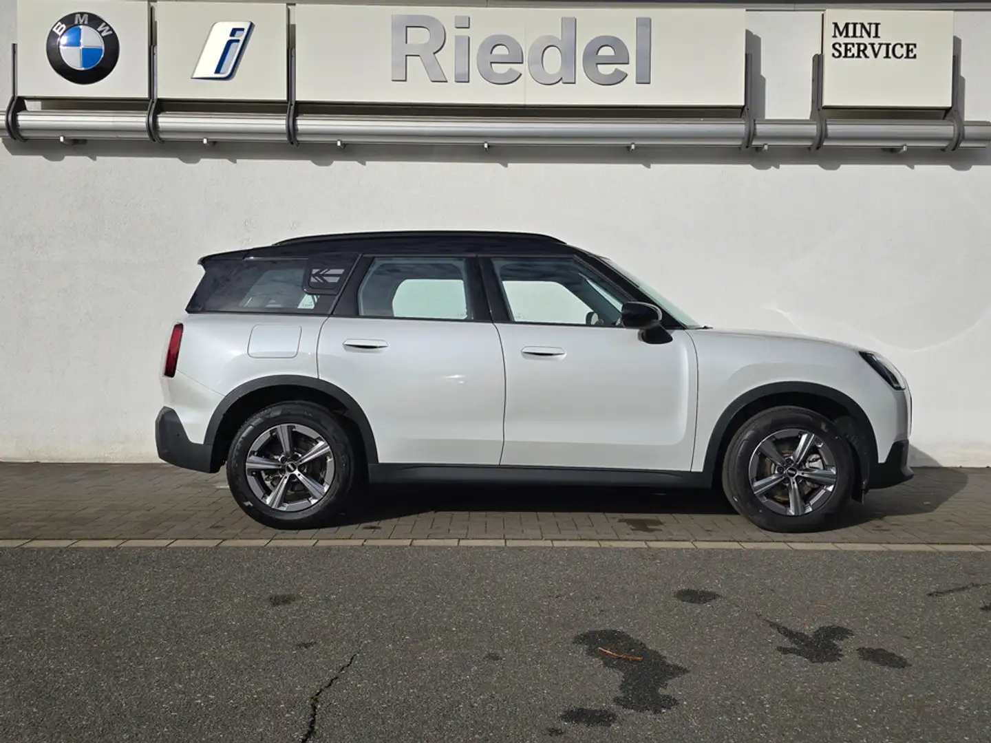 MINI Countryman C Favoured Trim Navi Head-Up Alarm Weiß - 2