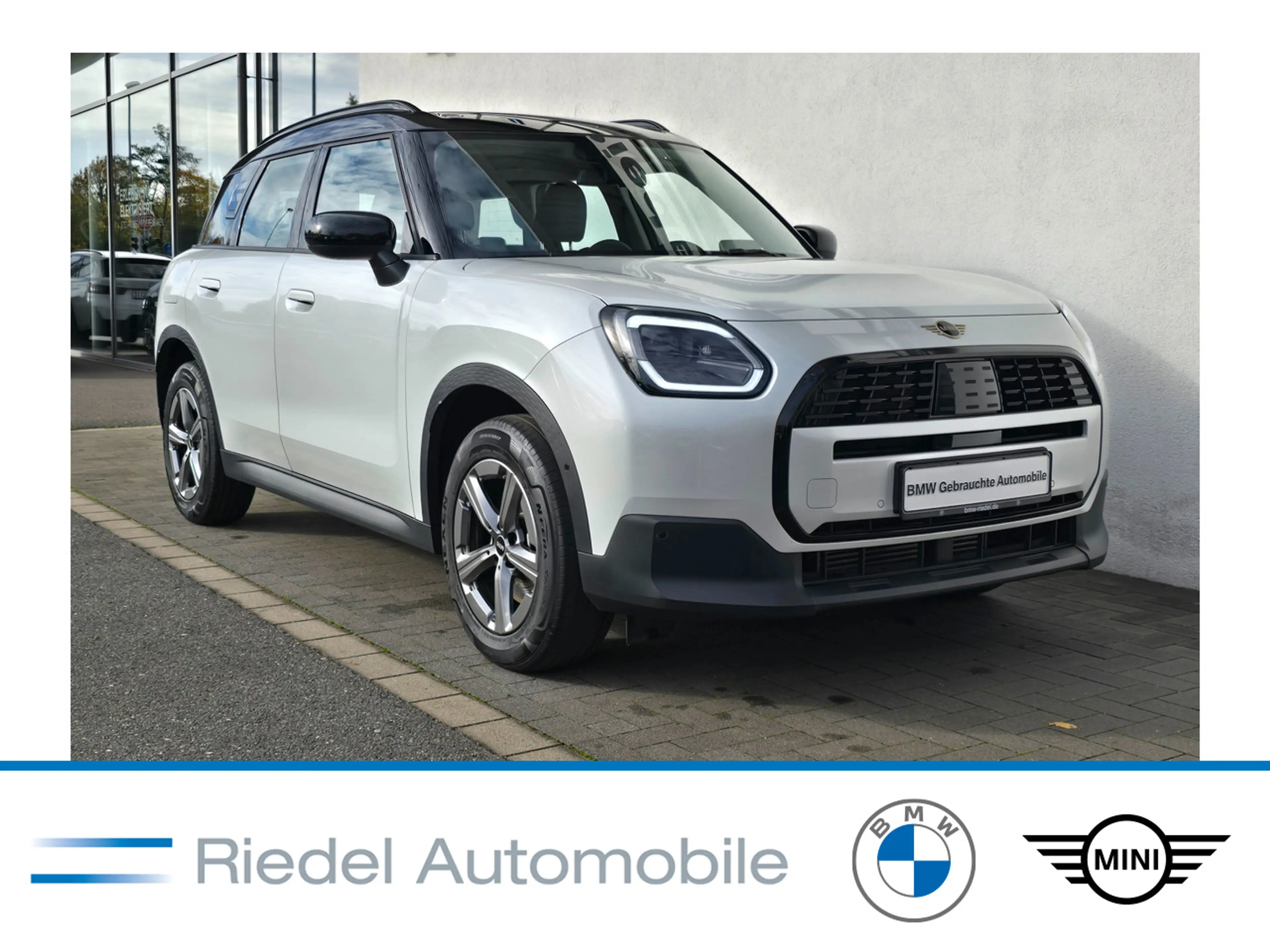 MINI Countryman C Favoured Trim Navi Head-Up Alarm